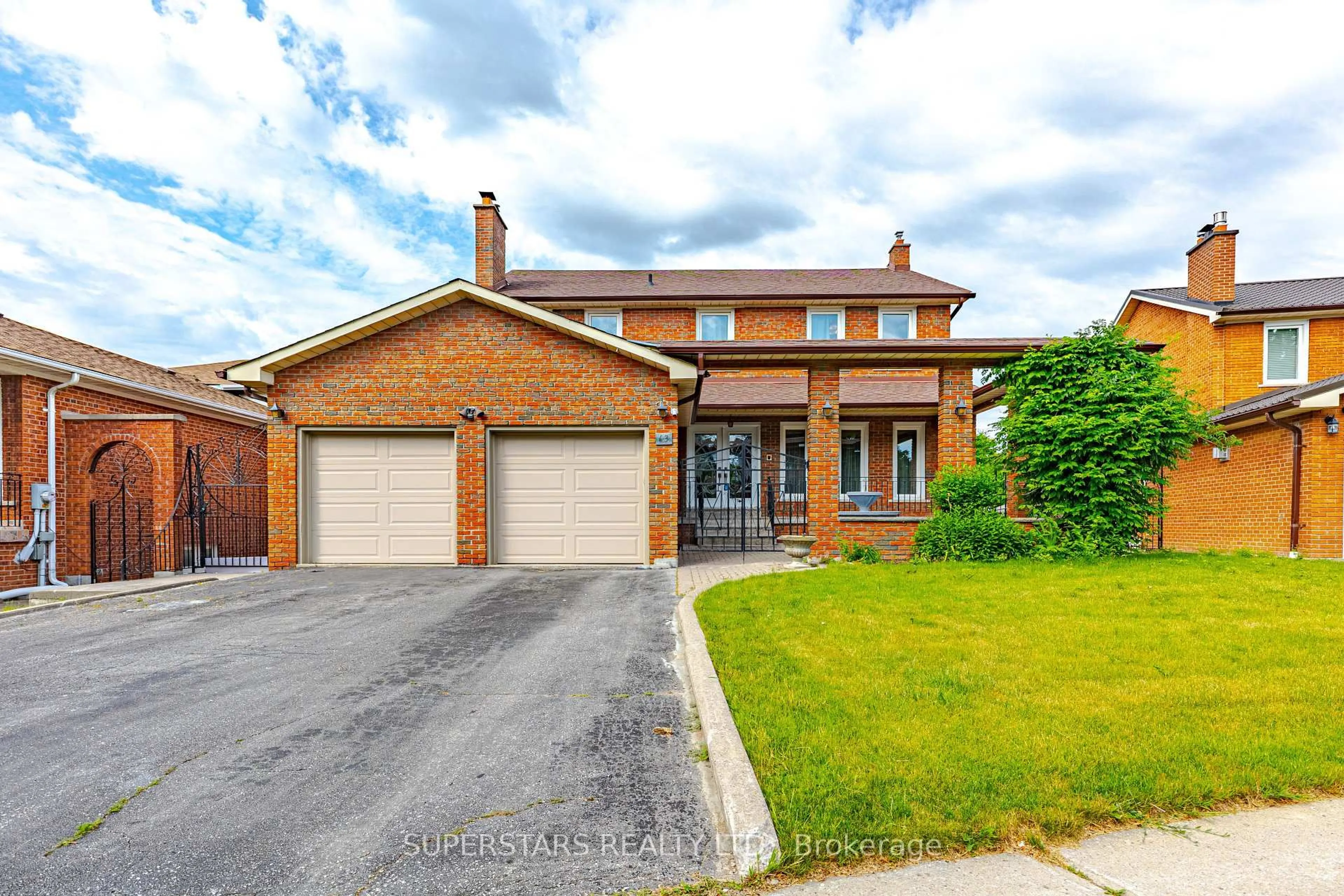 Home with brick exterior material, street for 63 Lambeth Sq, Toronto Ontario M1W 3B3