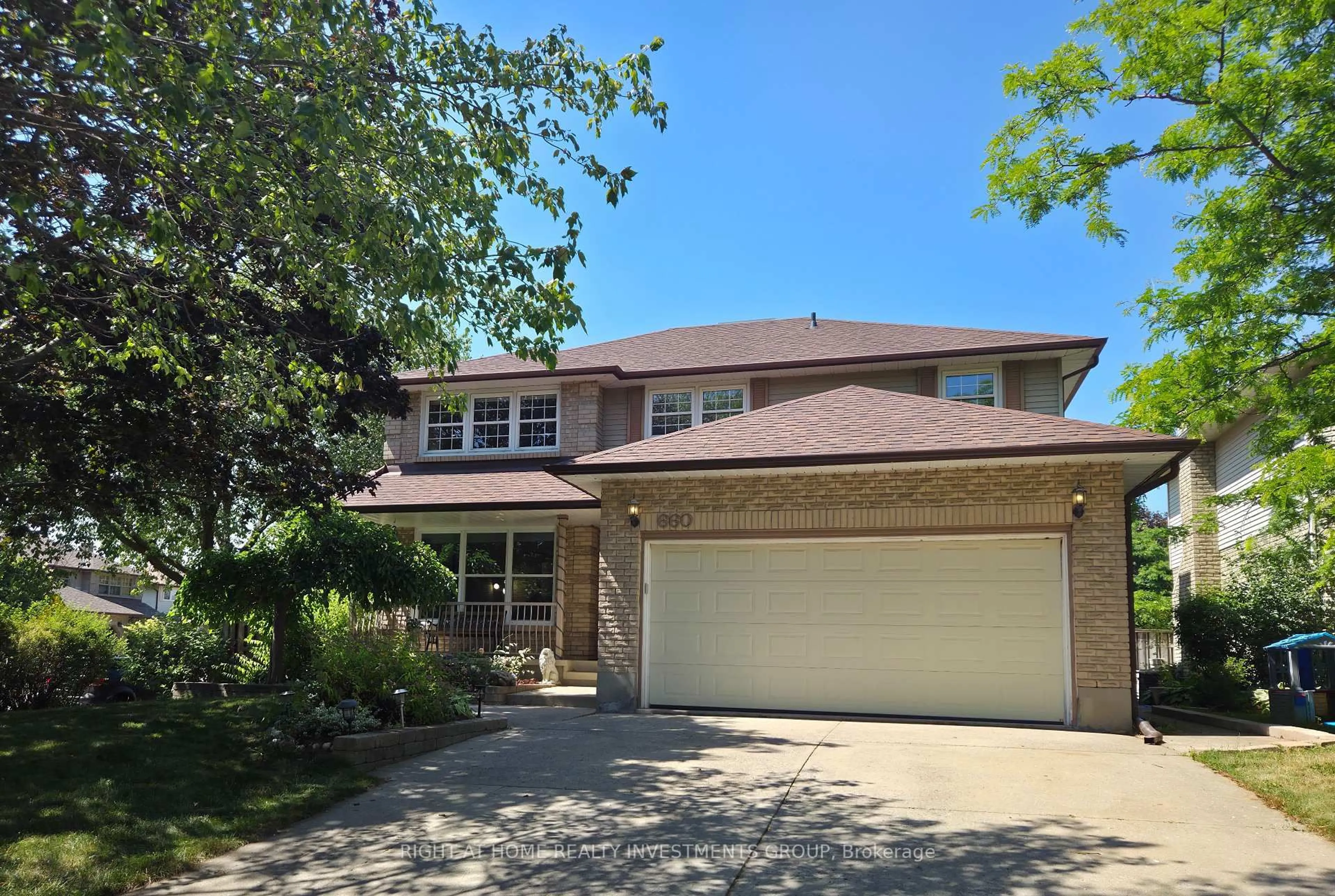 Home with brick exterior material, street for 660 Whistler Dr, Oshawa Ontario L1J 7N7