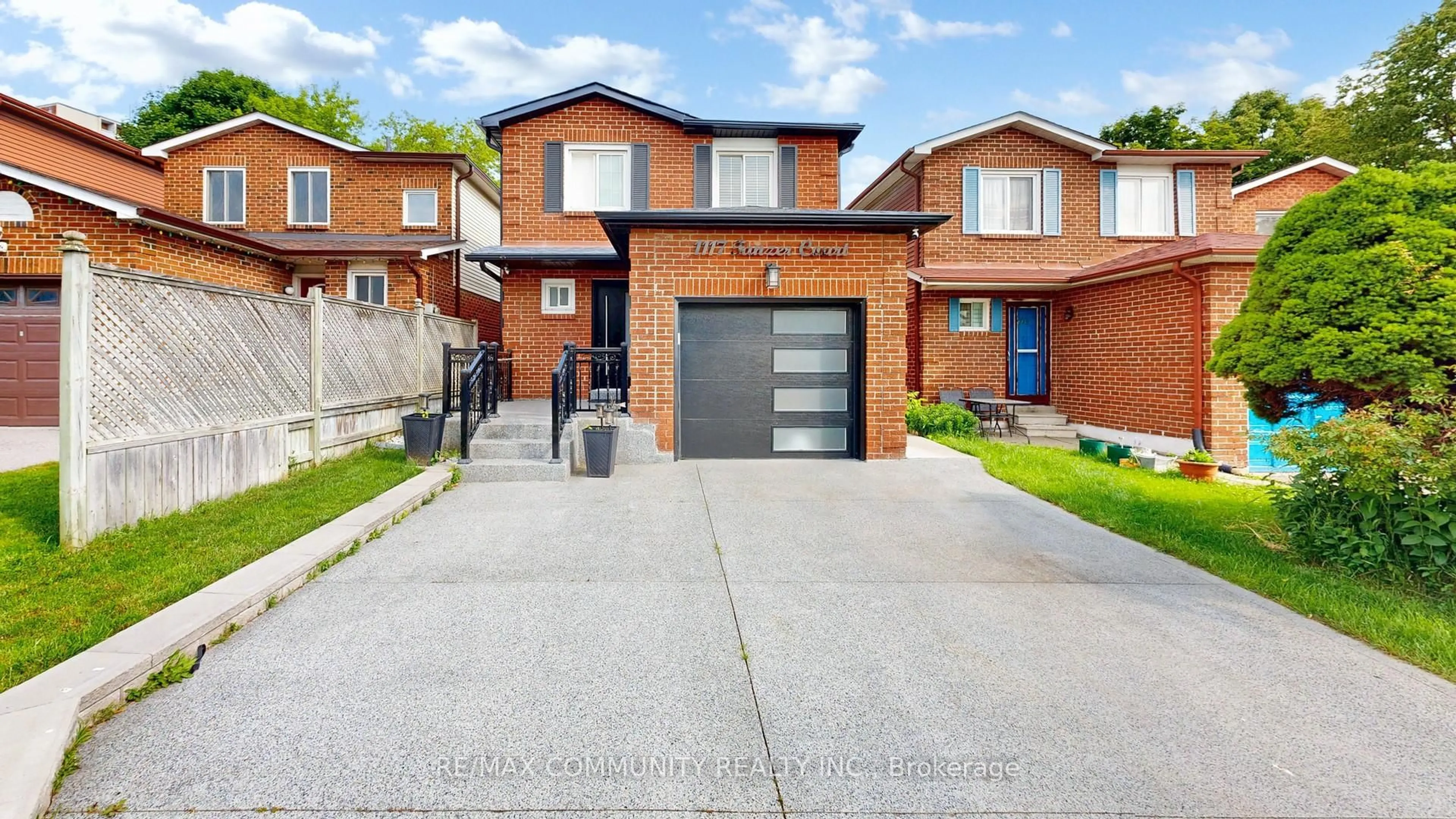 Home with brick exterior material, street for 1117 Tanzer Crt, Pickering Ontario L1W 3T2