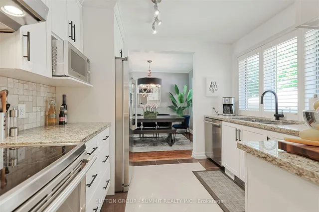 Additional image 25 of 40 ROBERTSFIELD Cres