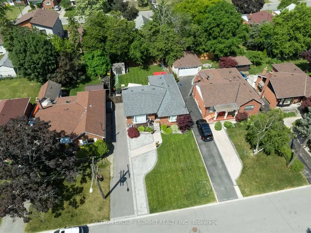 Additional image 41 of 40 ROBERTSFIELD Cres