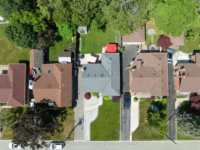 Additional image 39 of 40 ROBERTSFIELD Cres