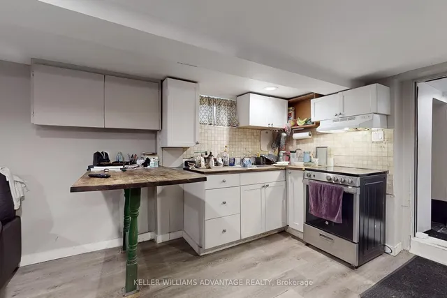 Additional image 4 of 585 Woodbine Ave