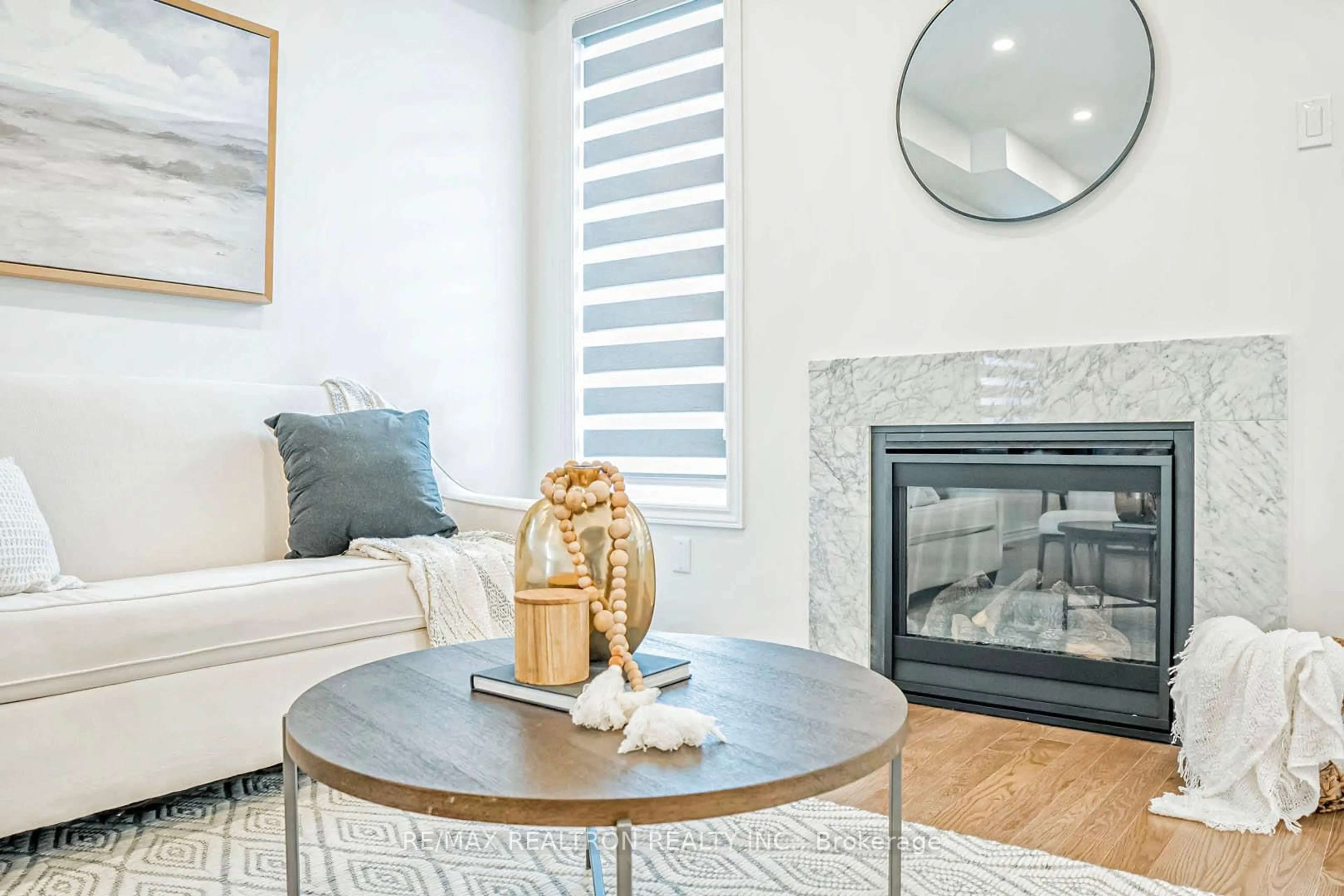 Living room with furniture, unknown for 416 Coronation Rd, Whitby Ontario L1P 0K1