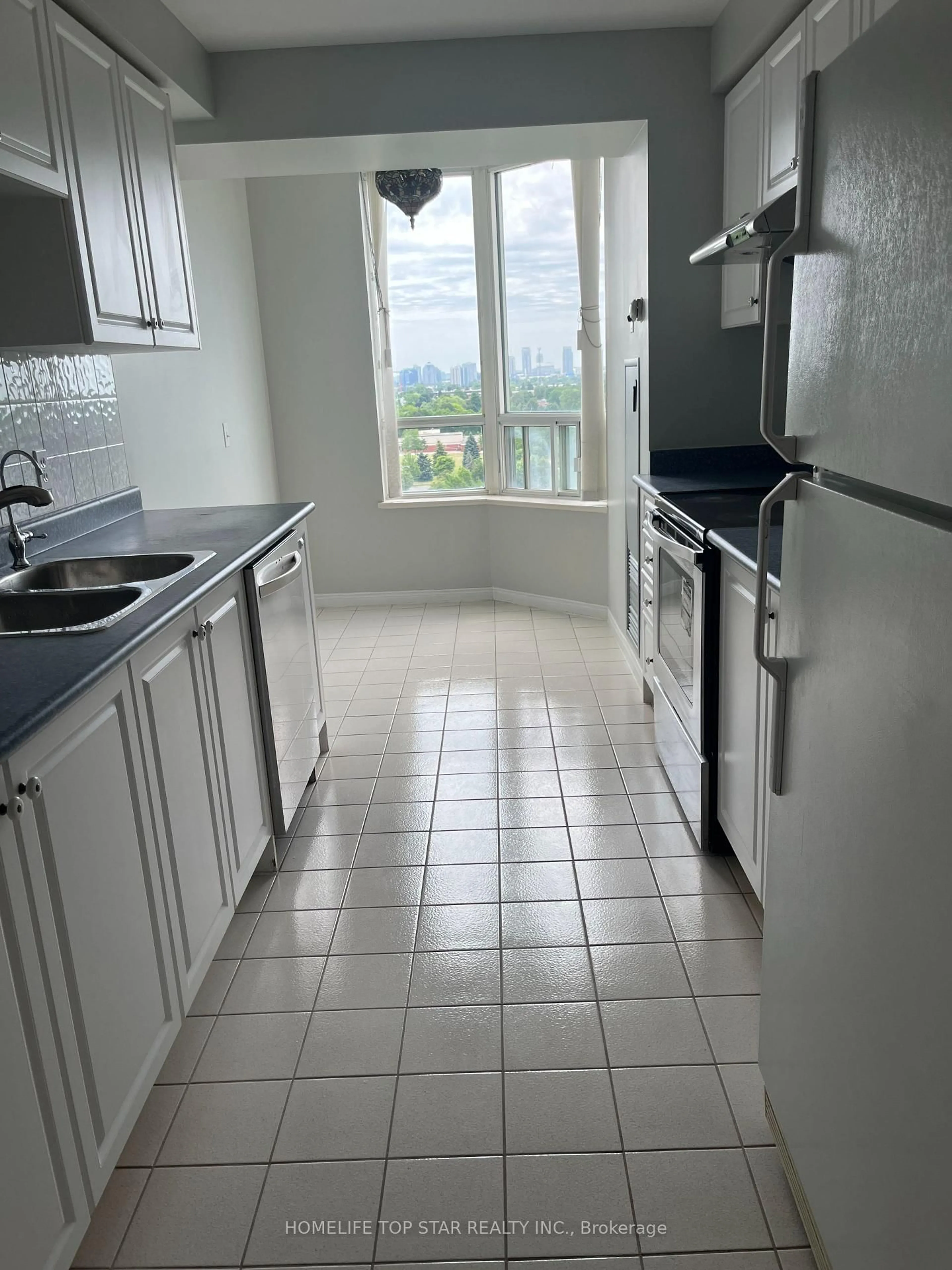 Standard kitchen, unknown for 5001 Finch Ave #1211, Toronto Ontario M1S 5J9