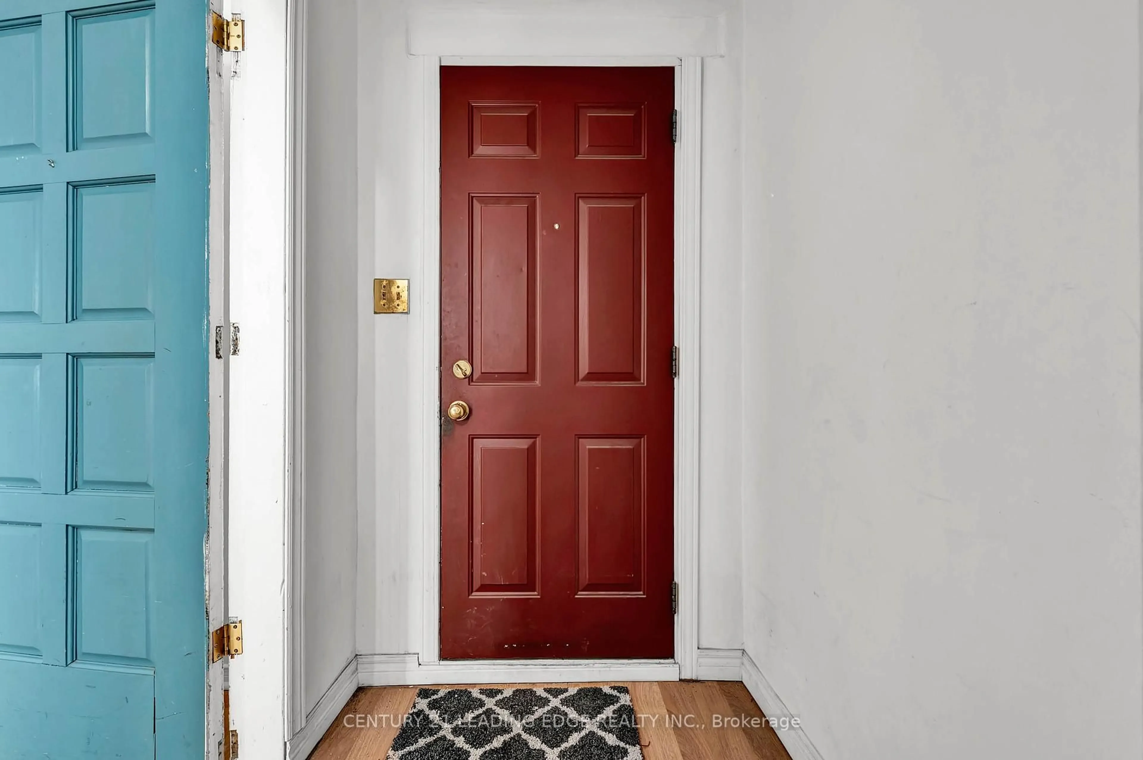 Indoor entryway for 7 Hunter St, Toronto Ontario M4J 1C1