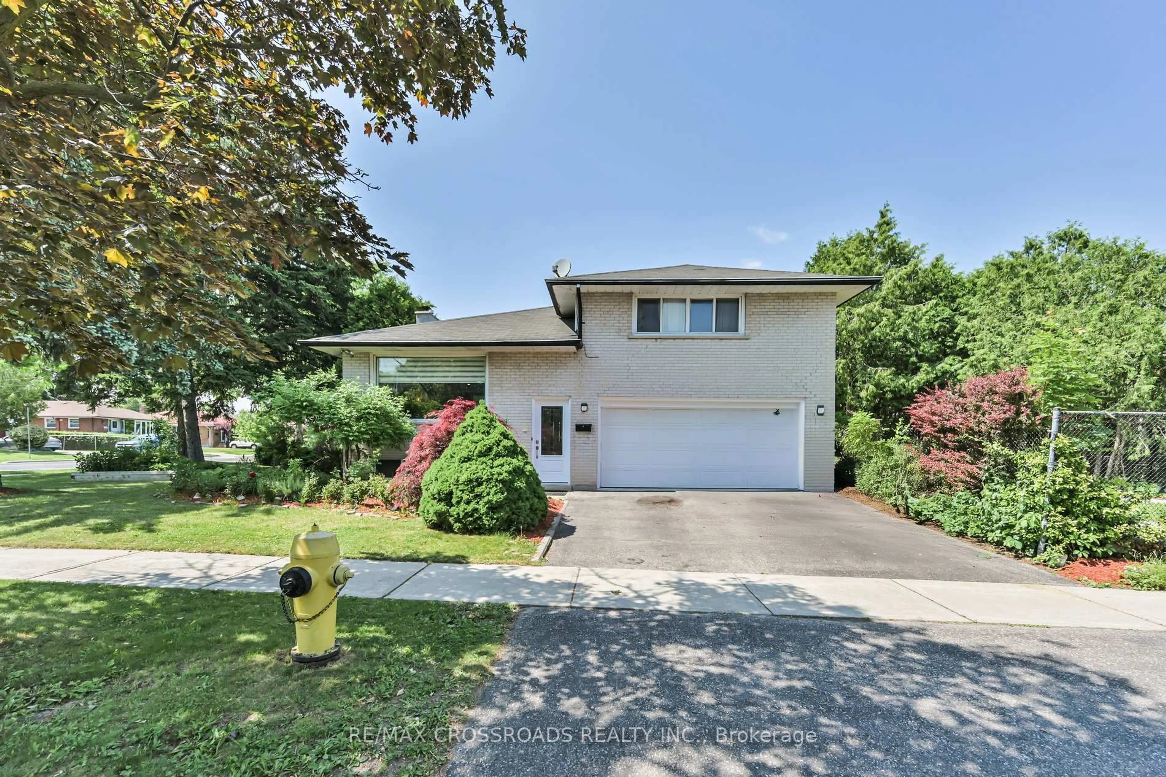 Unknown for 2 Eastpark Blvd, Toronto Ontario M1H 1C4