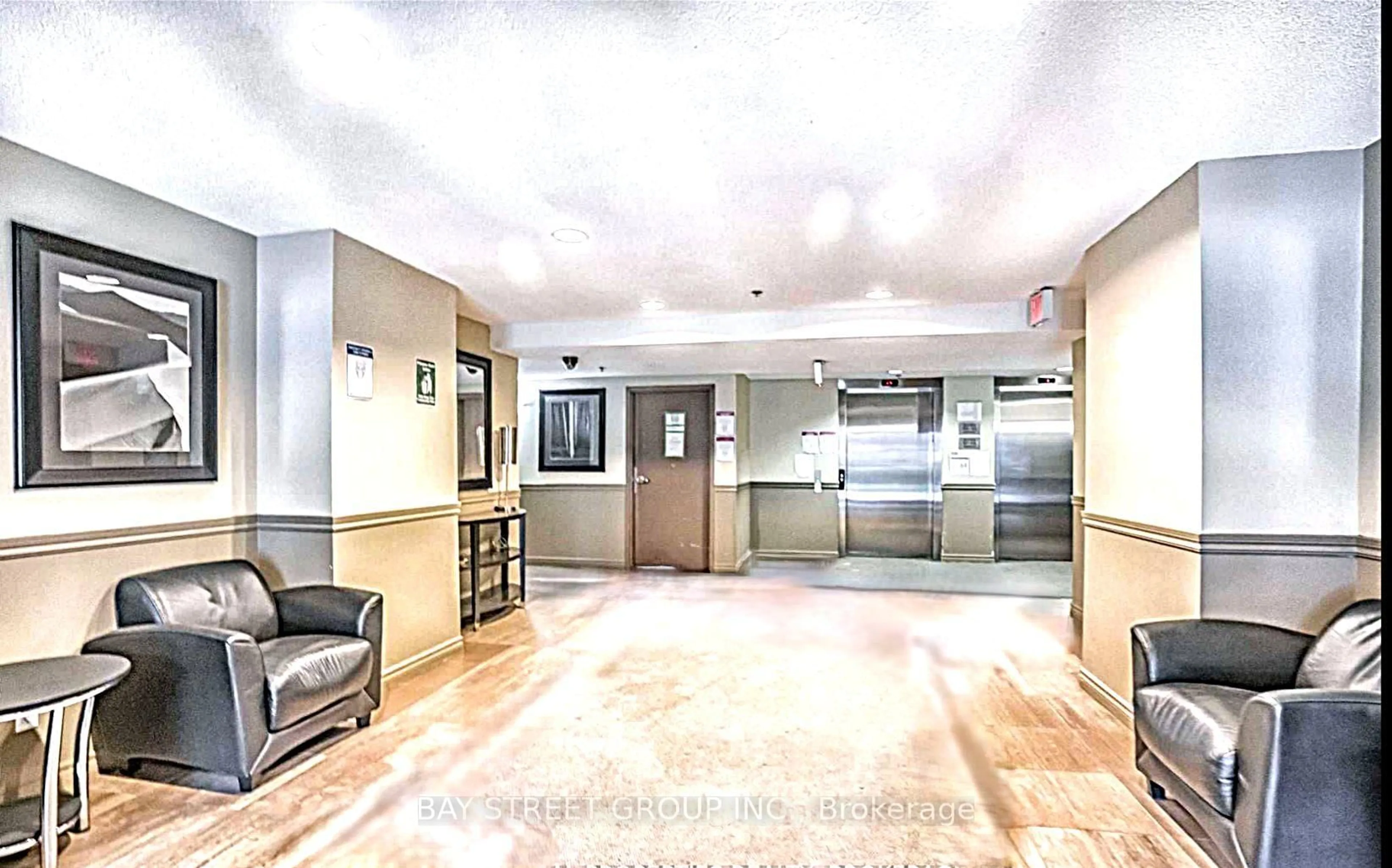 Indoor foyer for 5235 Finch Ave #226, Toronto Ontario M1S 5X3