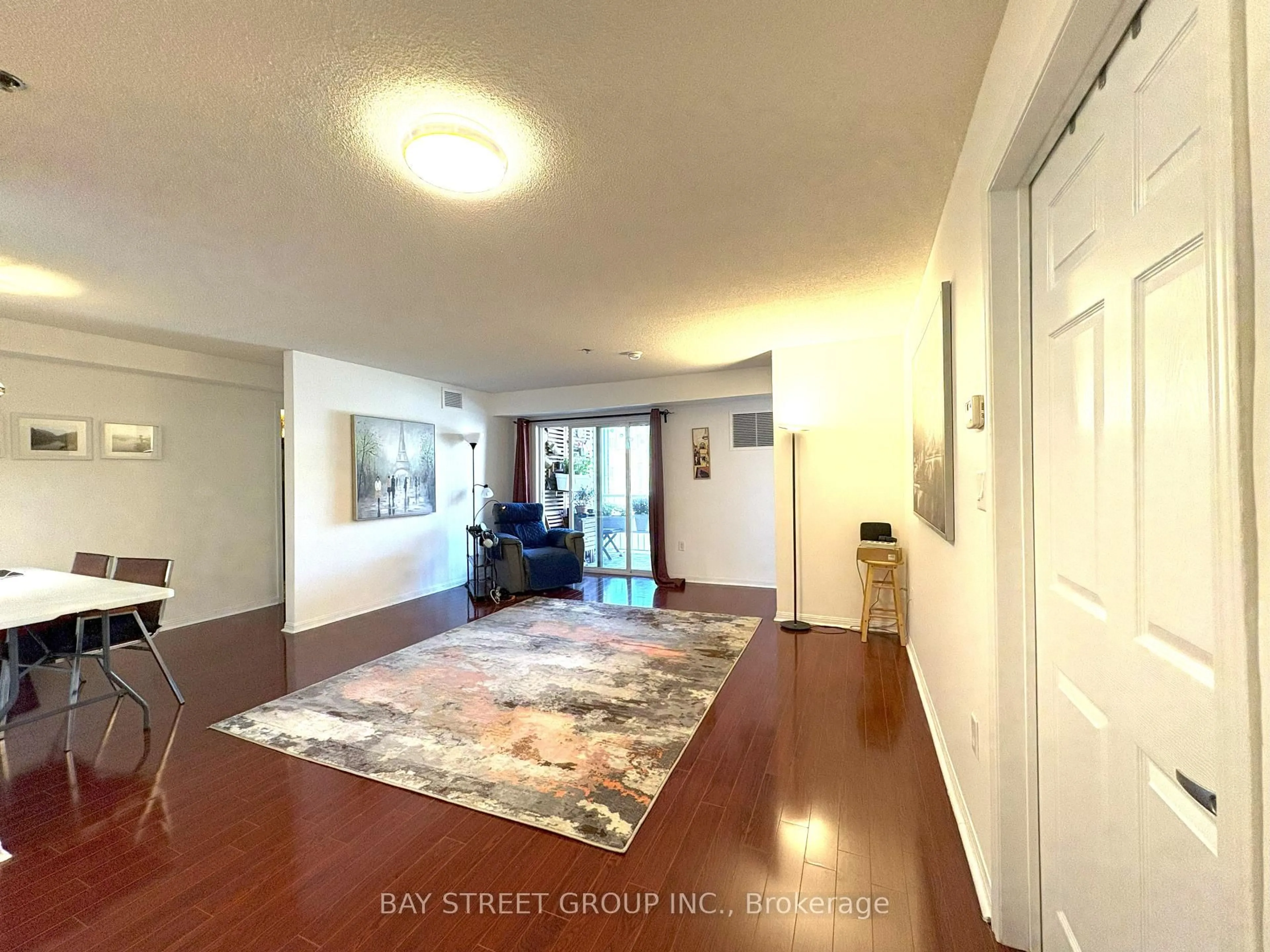 Indoor foyer for 5235 Finch Ave #226, Toronto Ontario M1S 5X3