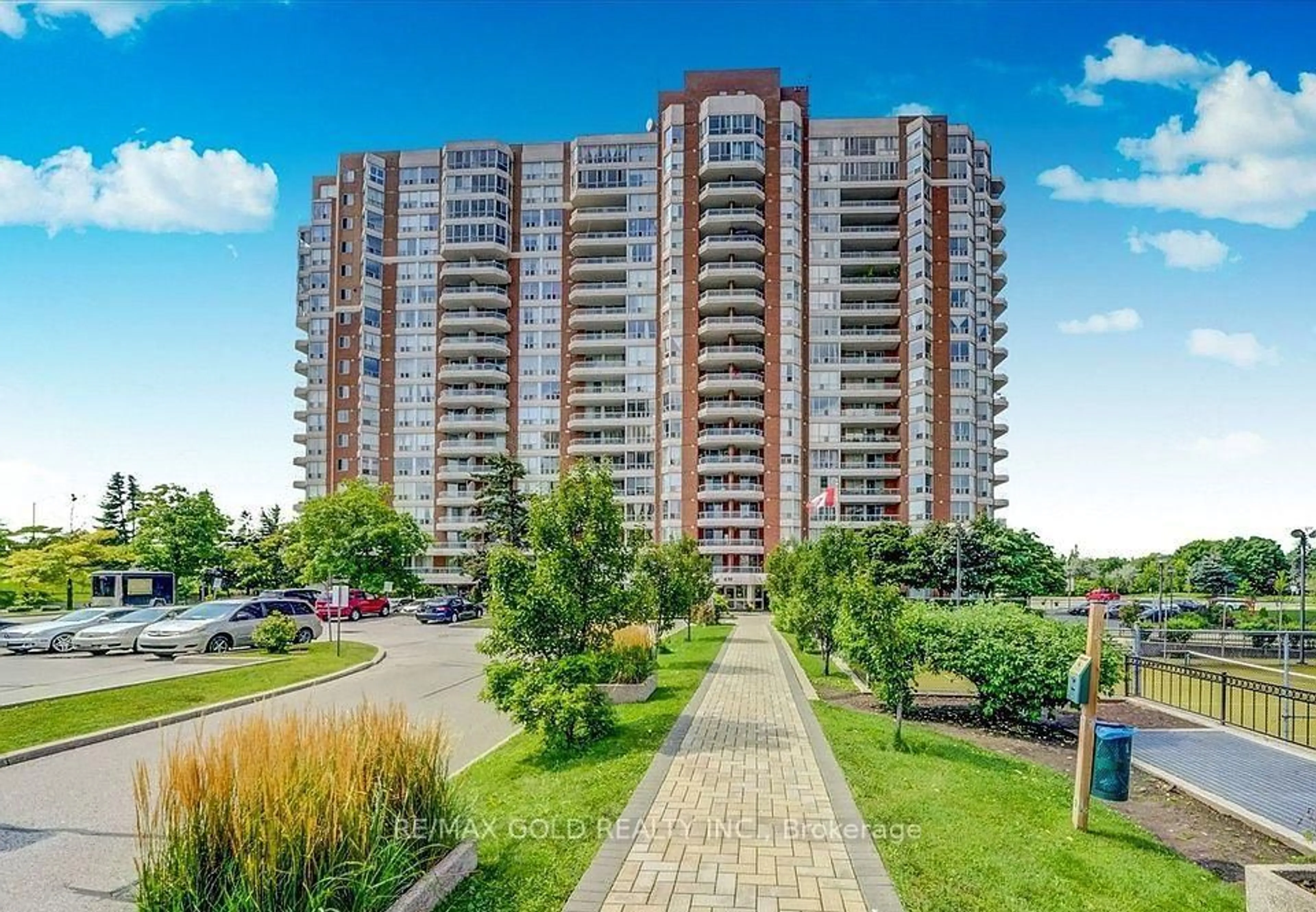 A pic from outside/outdoor area/front of a property/back of a property/a pic from drone, city buildings view from balcony for 430 Mclevin Ave #1113, Toronto Ontario M1B 5P1