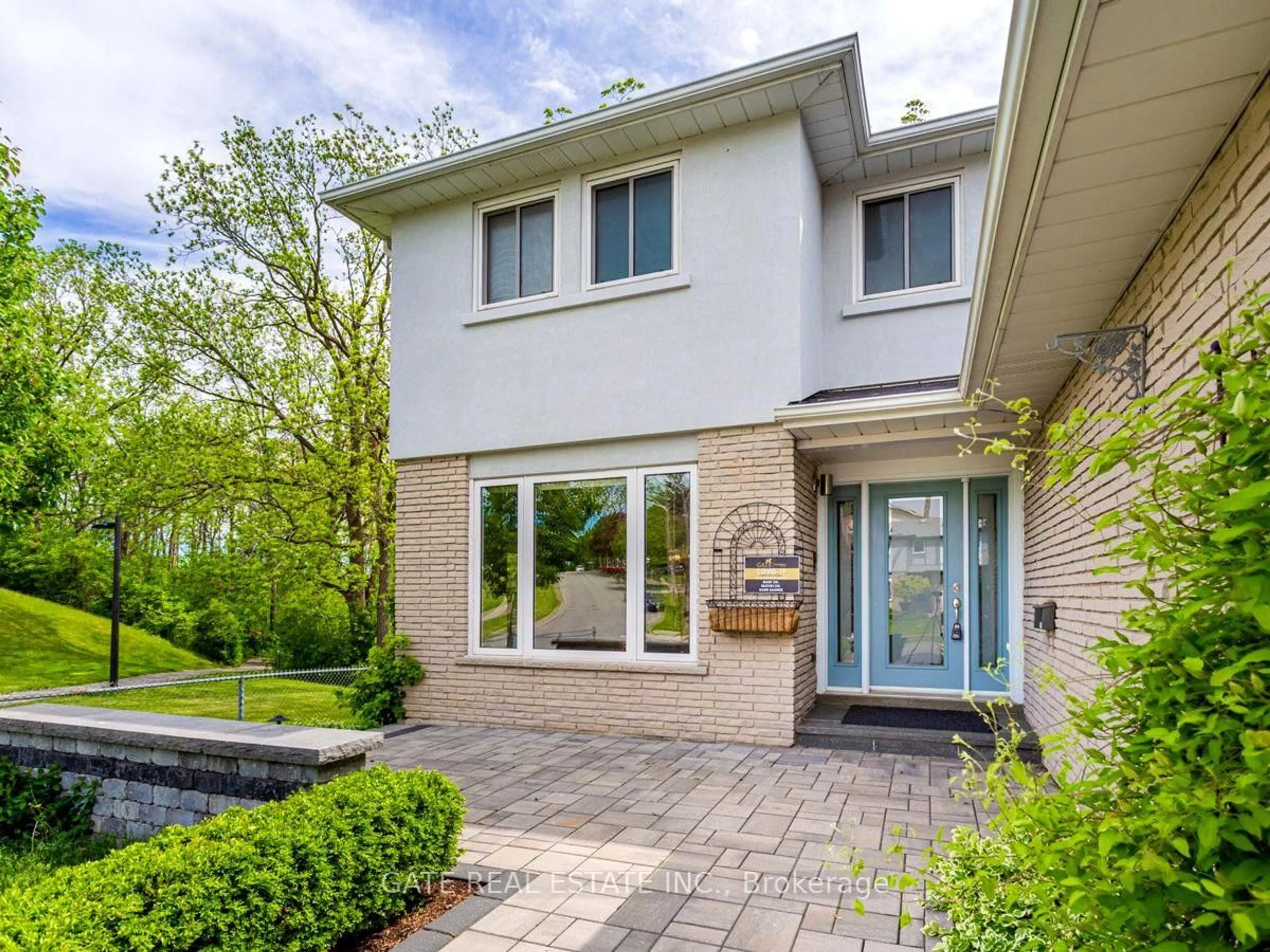 Unknown for 535 Broadgreen St, Pickering Ontario L1W 3E8