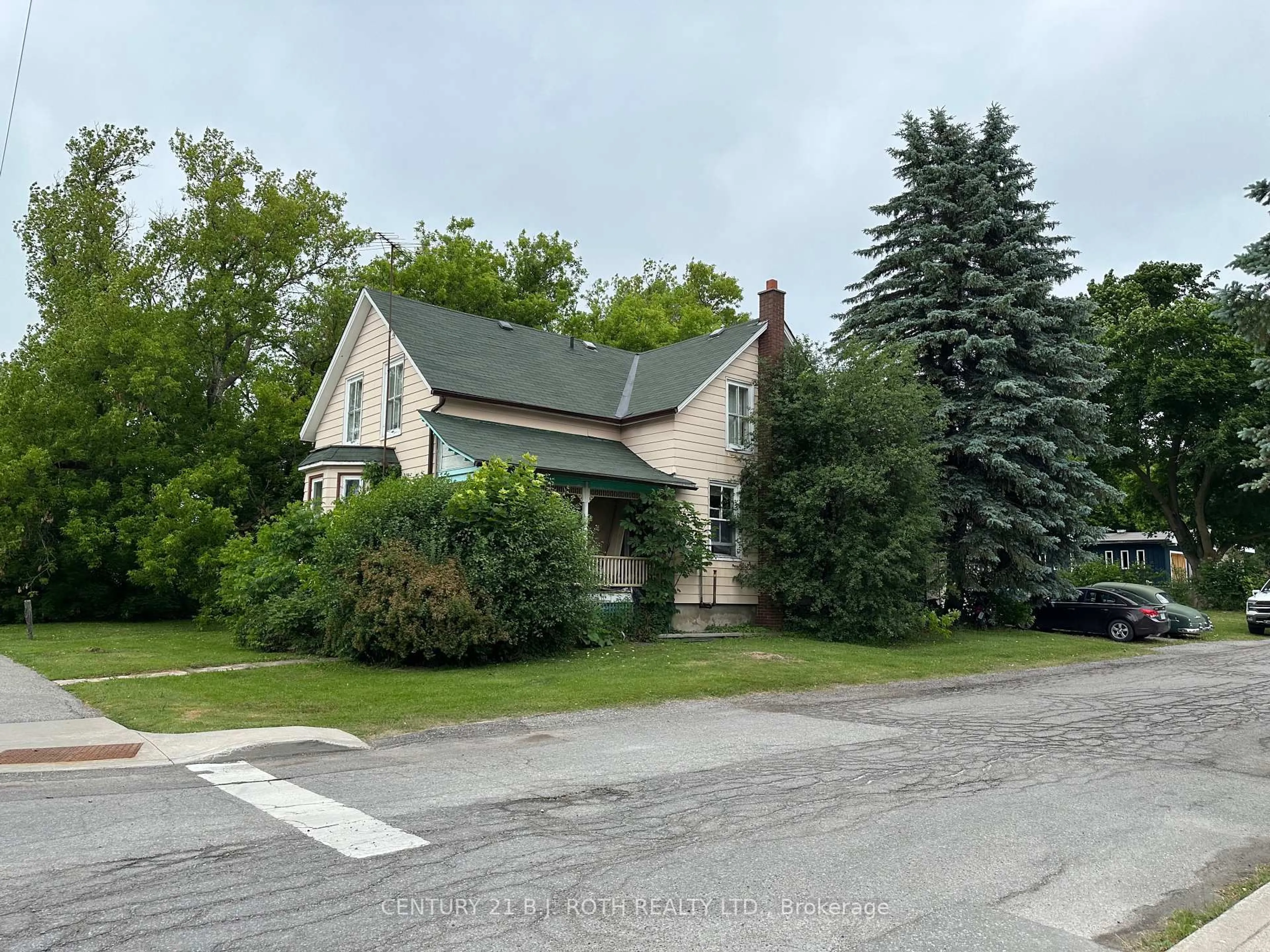 A pic from outside/outdoor area/front of a property/back of a property/a pic from drone, street for 5109 Old Brock Rd, Pickering Ontario L1Y 1B7