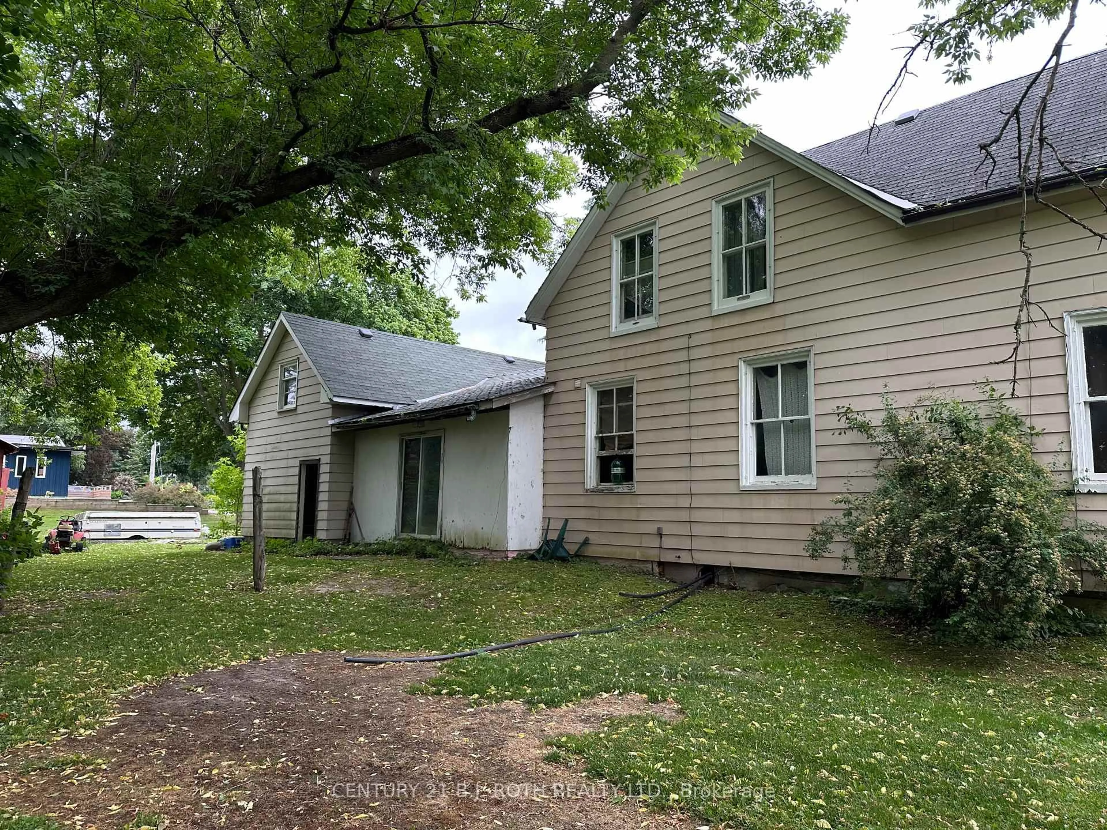 A pic from outside/outdoor area/front of a property/back of a property/a pic from drone, building for 5109 Old Brock Rd, Pickering Ontario L1Y 1B7