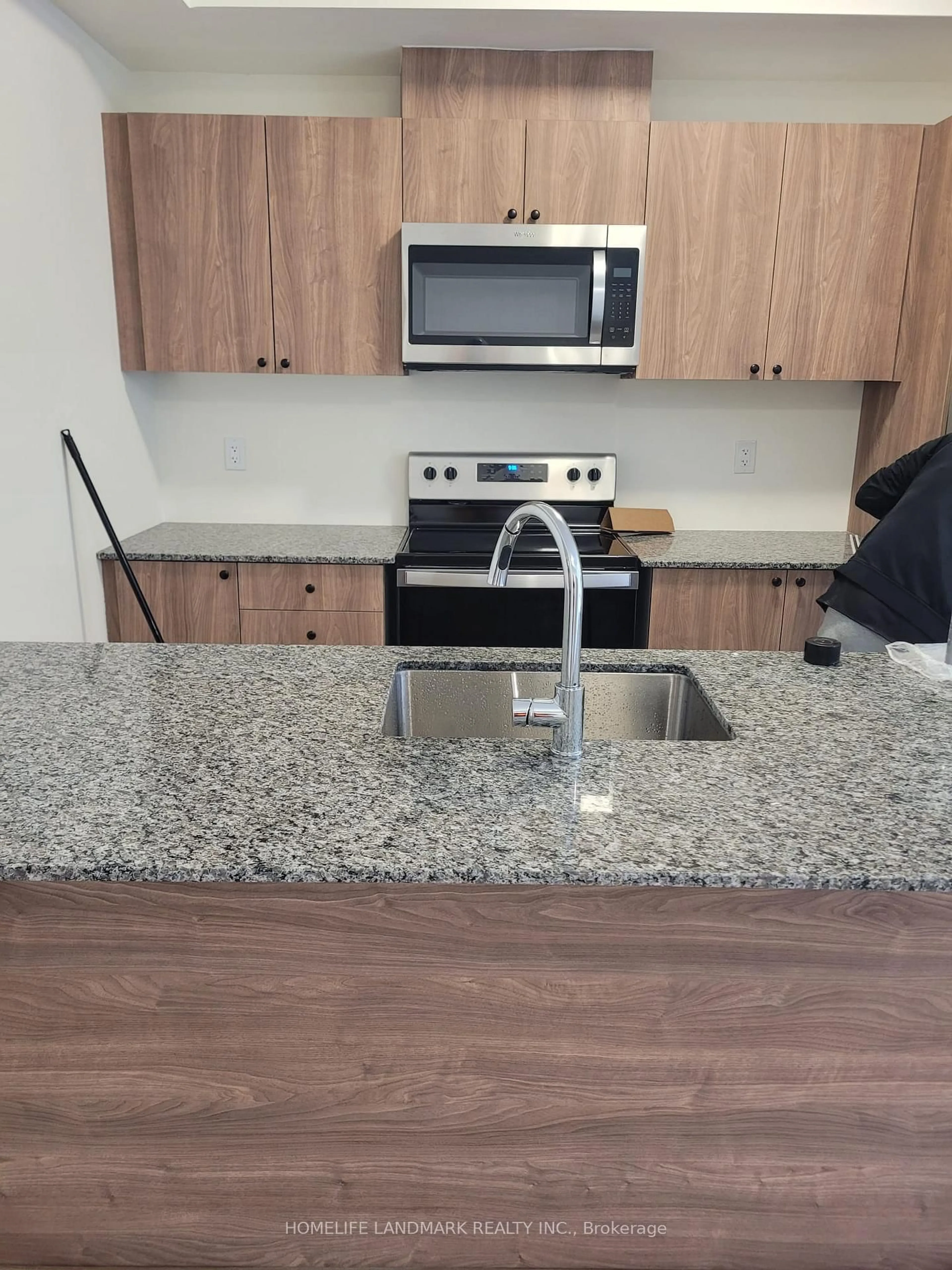 Standard kitchen, unknown for 155 Tapscott Rd #5, Toronto Ontario M1B 0E8