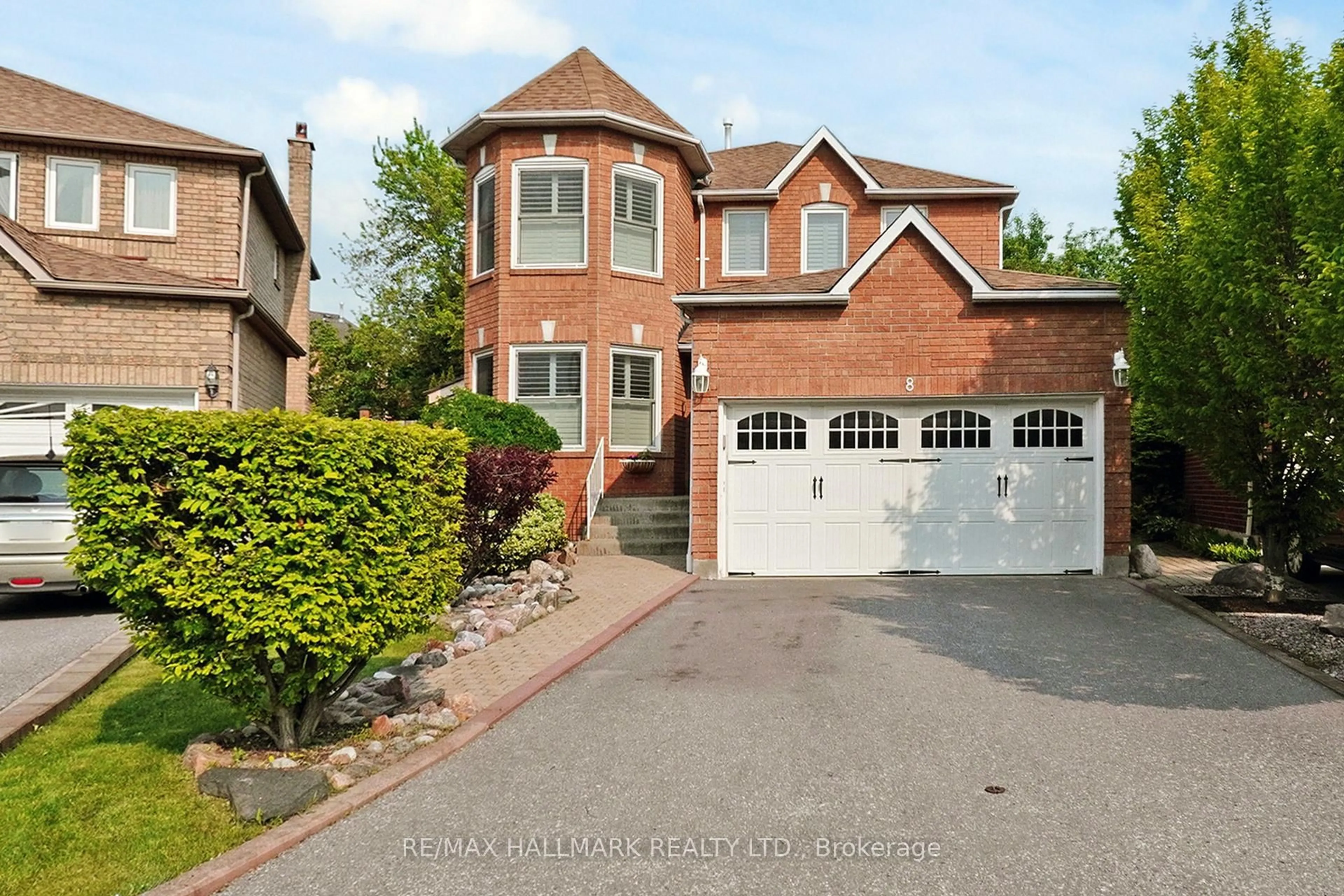 Home with brick exterior material, street for 8 Stearns Crt, Ajax Ontario L1T 3M9