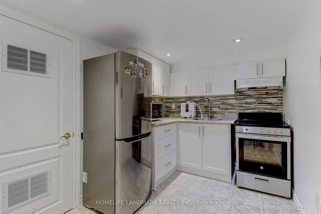 Additional property image - 38 Moorecroft Cres