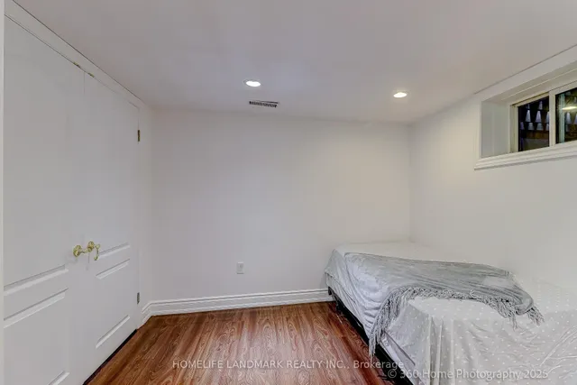 Additional property image - 38 Moorecroft Cres