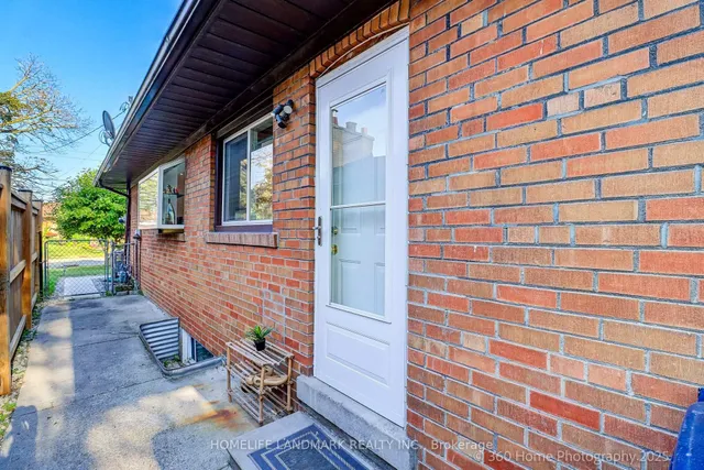 Additional property image - 38 Moorecroft Cres