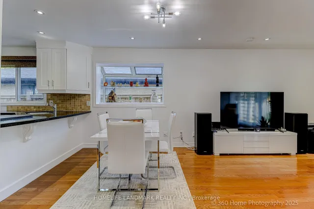 Additional property image - 38 Moorecroft Cres