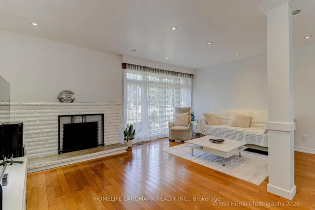 Additional property image - 38 Moorecroft Cres