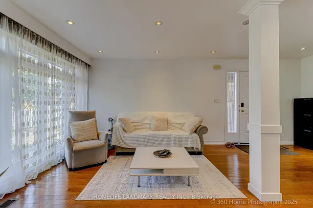 Additional property image - 38 Moorecroft Cres
