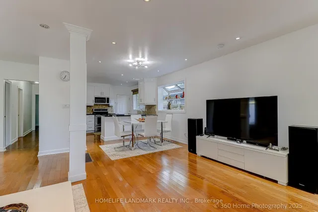 Additional property image - 38 Moorecroft Cres