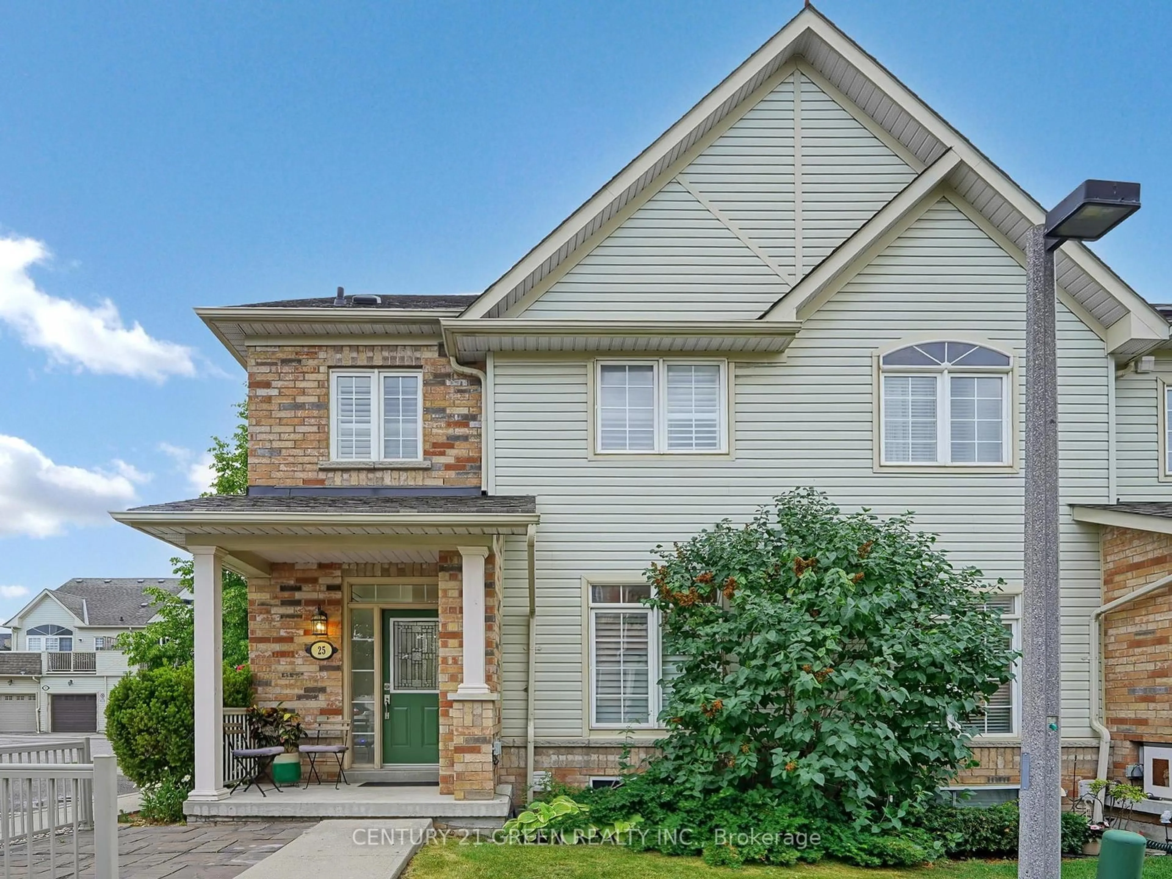 Home with brick exterior material, street for 25 Wicker Park Way, Whitby Ontario L1R 0C8