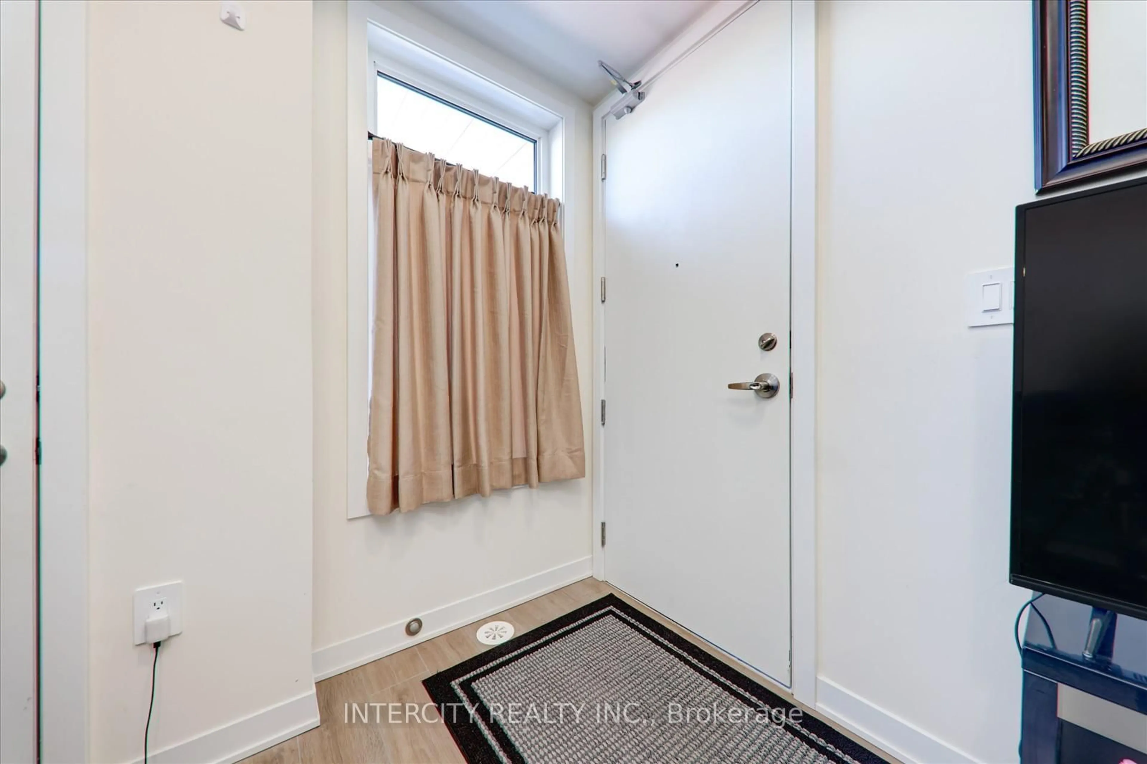 Unknown for 755 Omega Dr #323, Pickering Ontario L1V 0H1