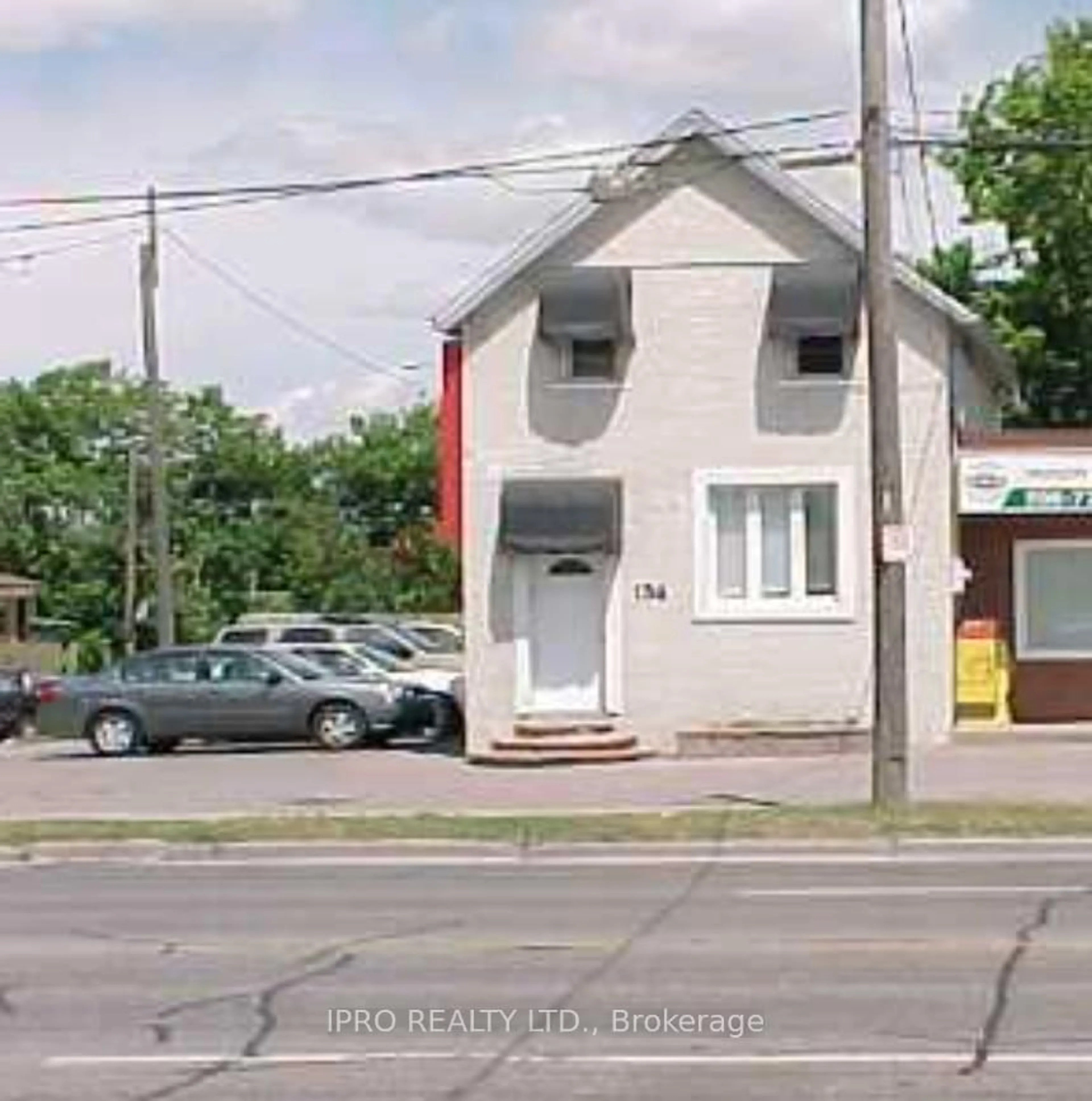 Blurry image for 134 Bloor St E St, Oshawa Ontario L1H 3M4