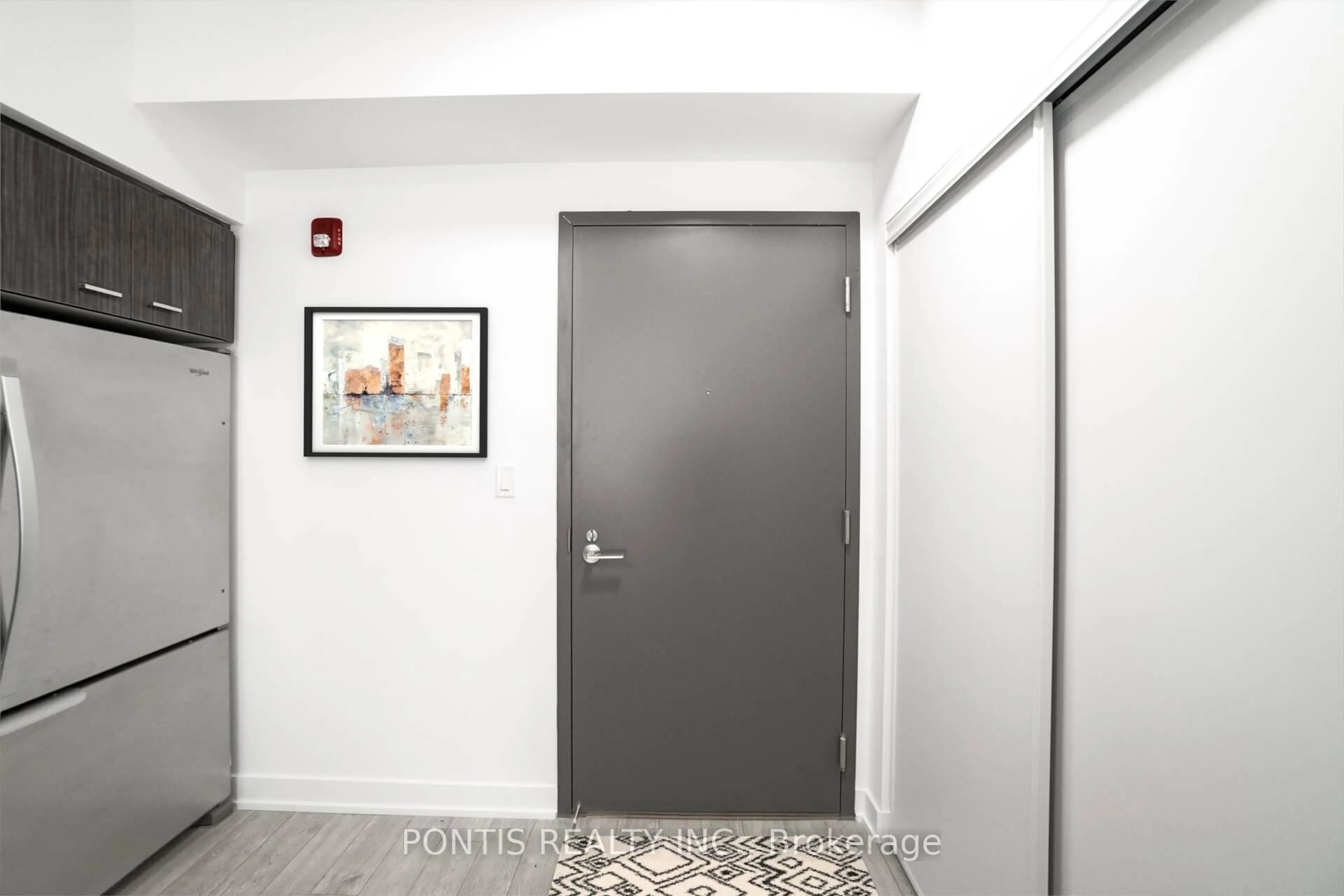 Indoor entryway for 2100 Bridletowne Circ #330, Toronto Ontario M1W 0A6