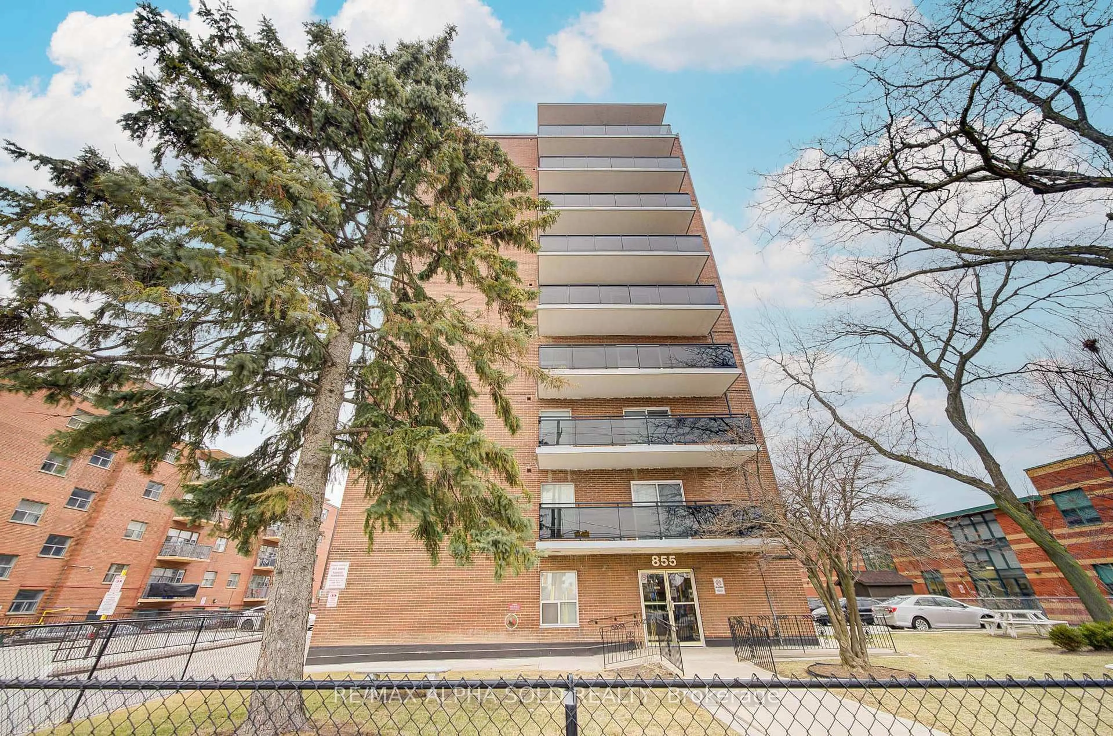 Home with brick exterior material, building for 855 Kennedy Rd #403, Toronto Ontario M1K 2E3