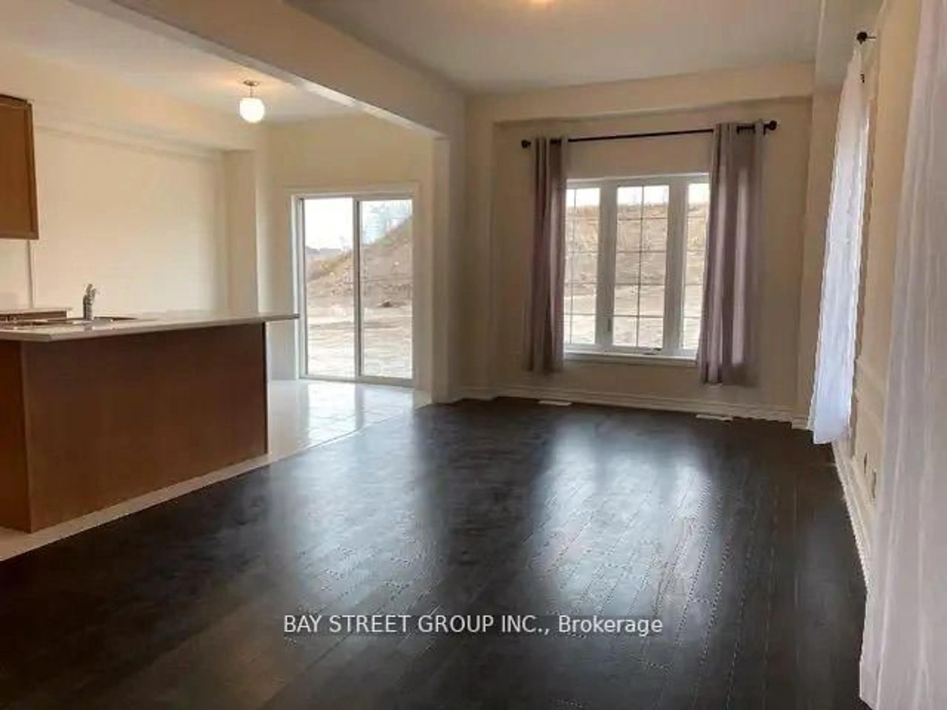 A pic of a room for 2408 Angora St, Pickering Ontario L1X 0M6