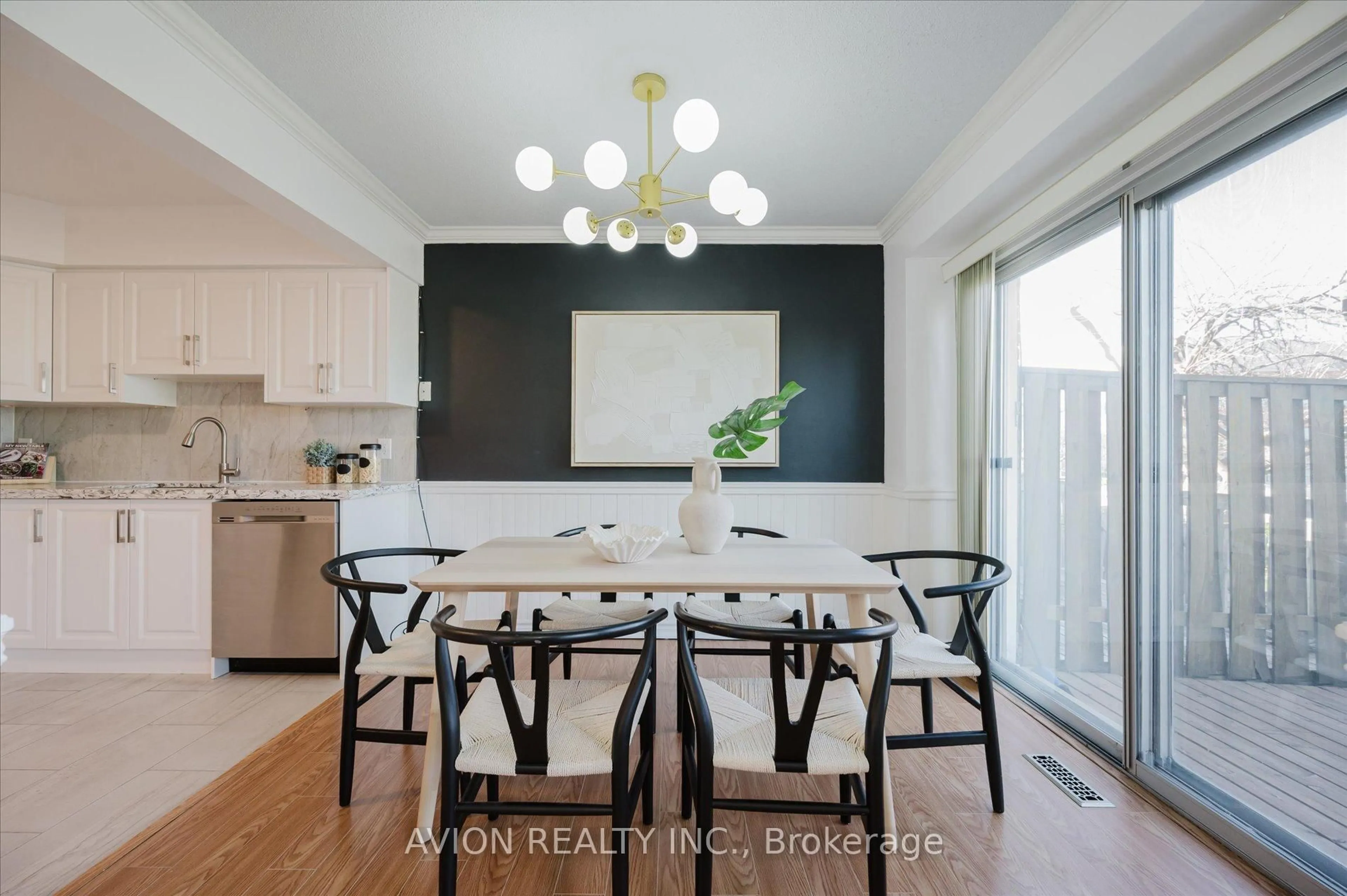 Dining room, wood/laminate floor for 16 Glencoyne Cres, Toronto Ontario M1W 2Z2