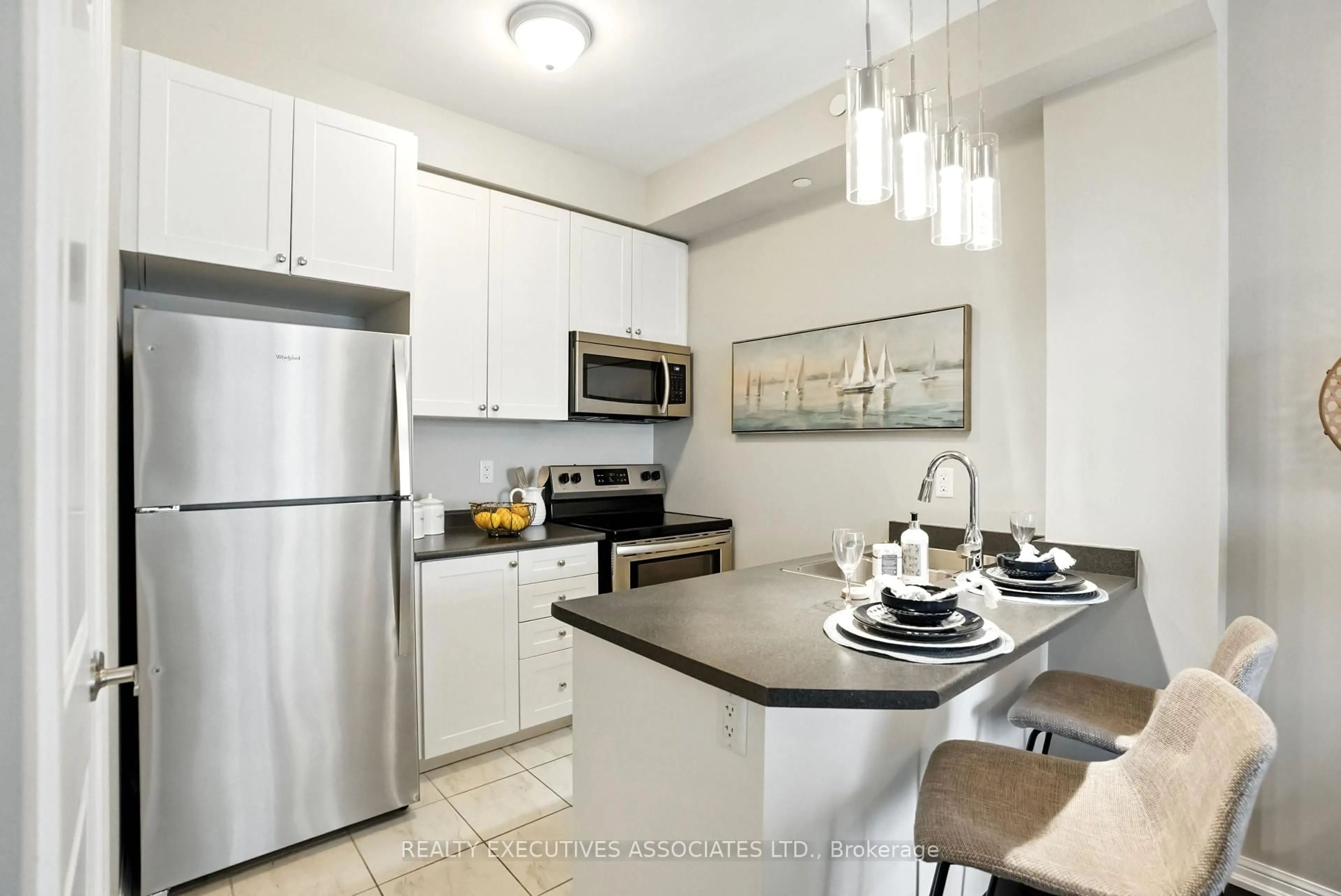 Standard kitchen, unknown for 84 Aspen Springs Dr #411, Clarington Ontario L1C 0V3