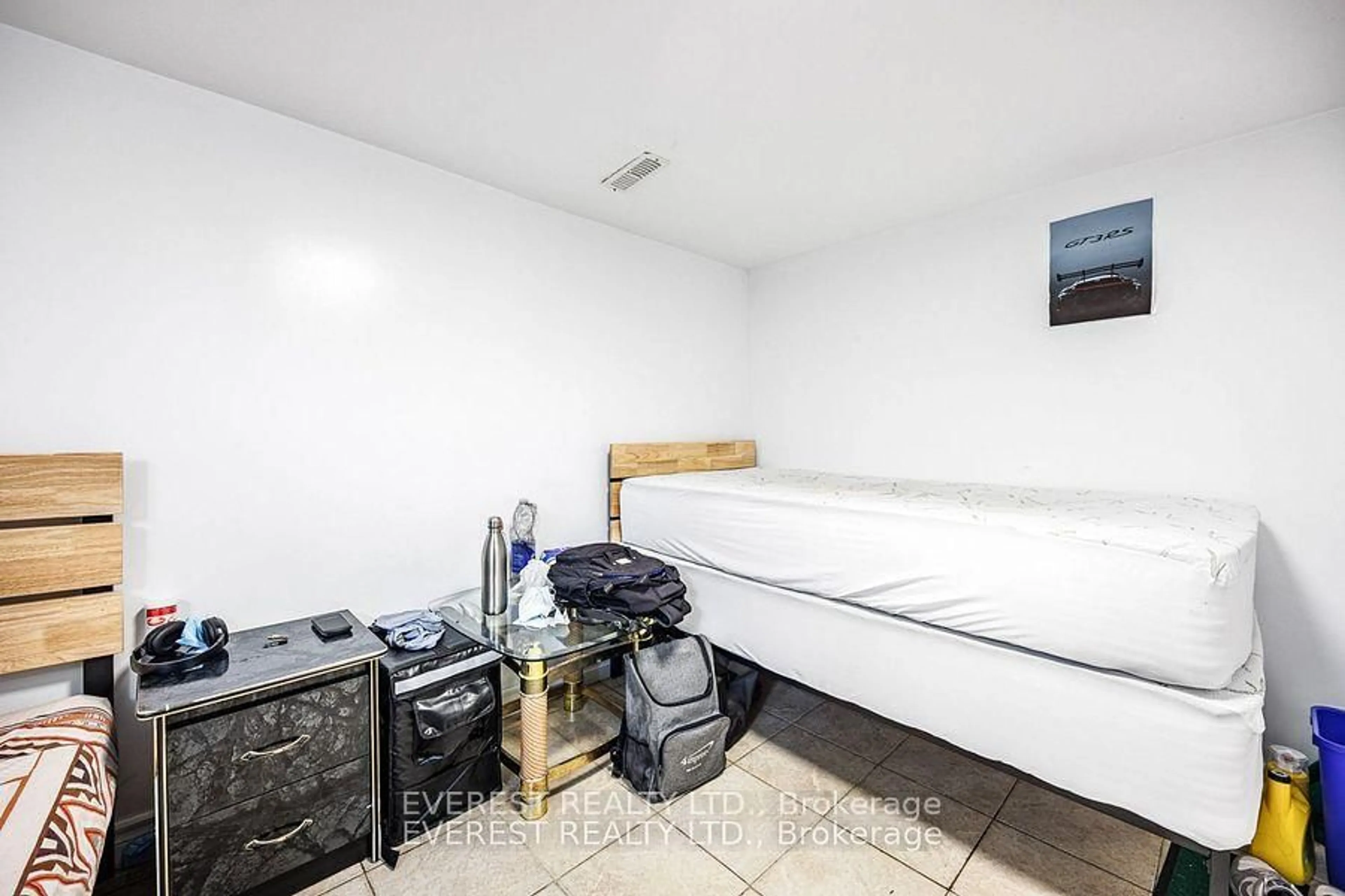A pic of a room for 91 Hart Ave, Toronto Ontario M1K 3H3