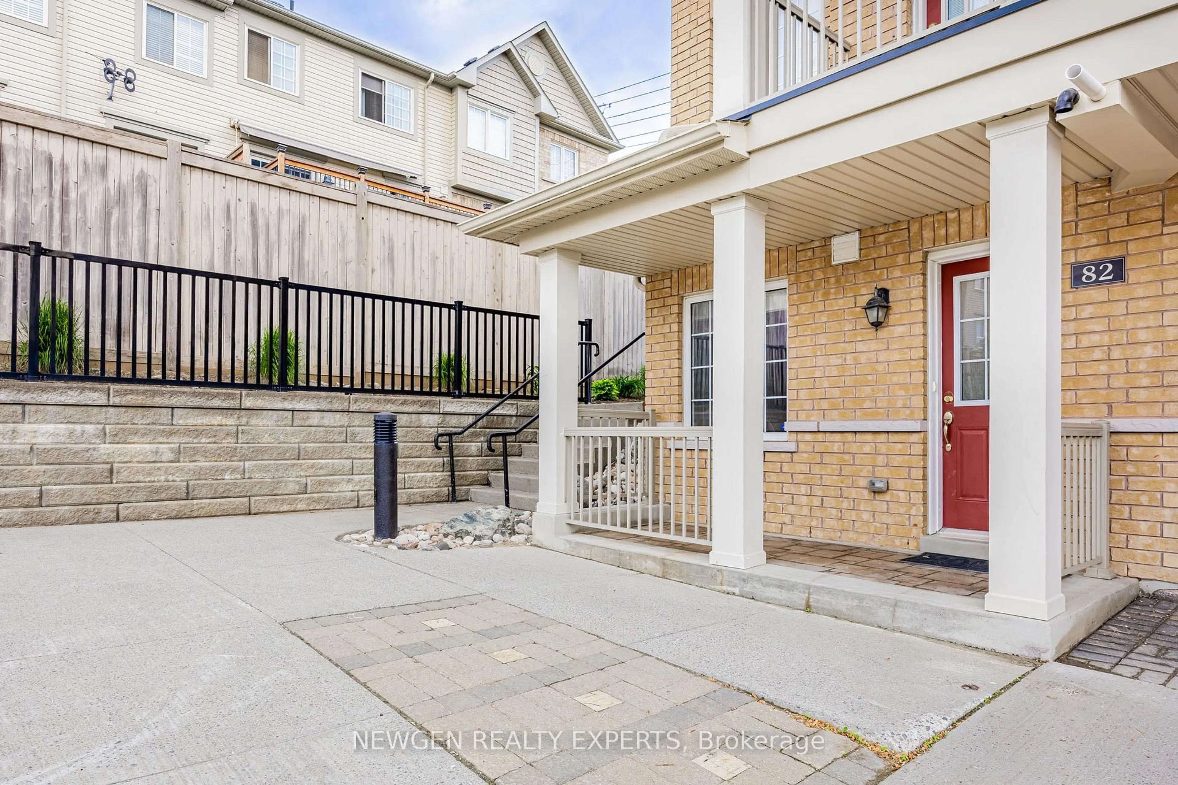 A pic from outside/outdoor area/front of a property/back of a property/a pic from drone, street for 82 Abela Lane, Ajax Ontario L1T 0C1