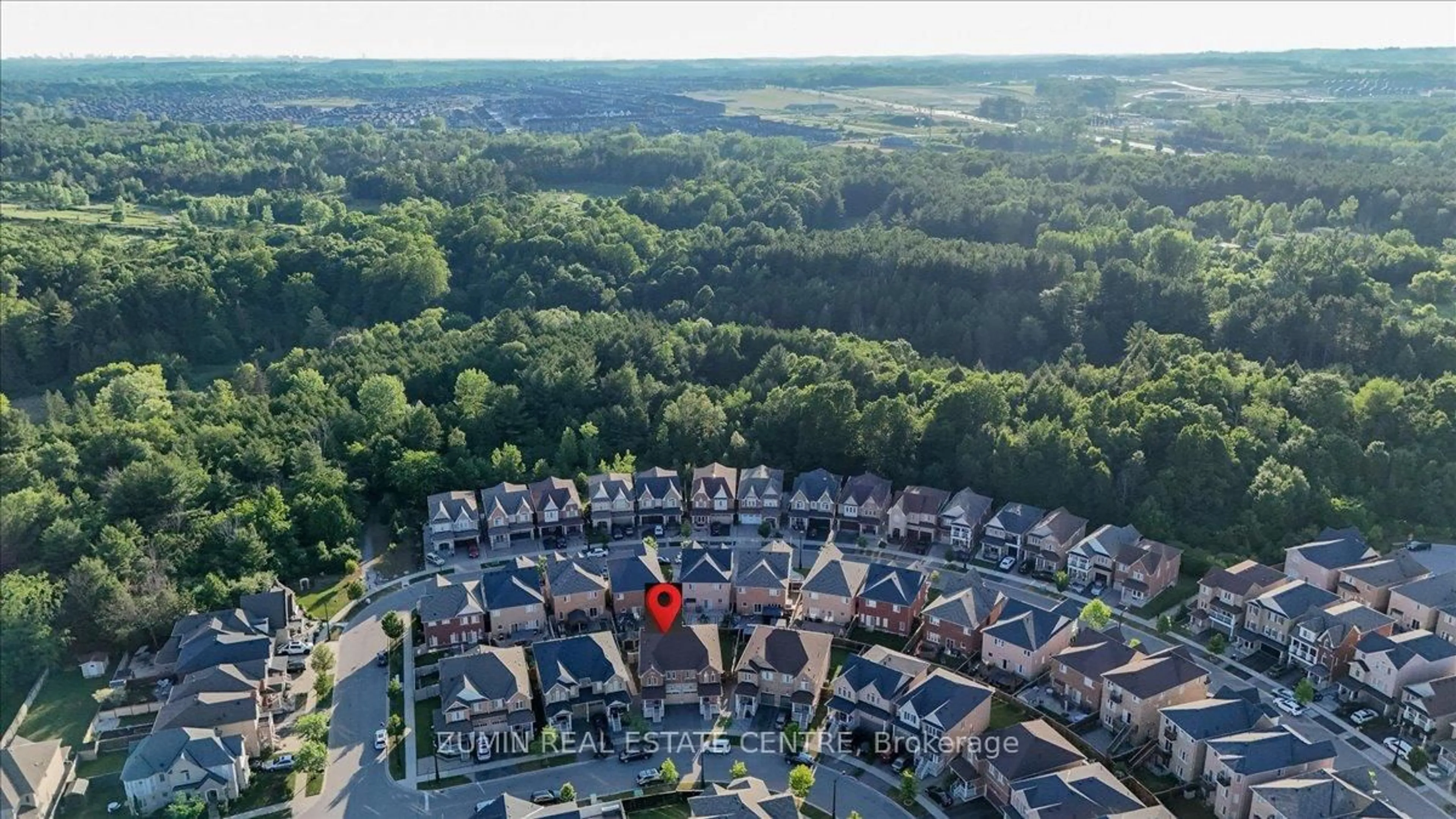A pic from outside/outdoor area/front of a property/back of a property/a pic from drone, unknown for 1510 Bruny Ave, Pickering Ontario L1X 0C6
