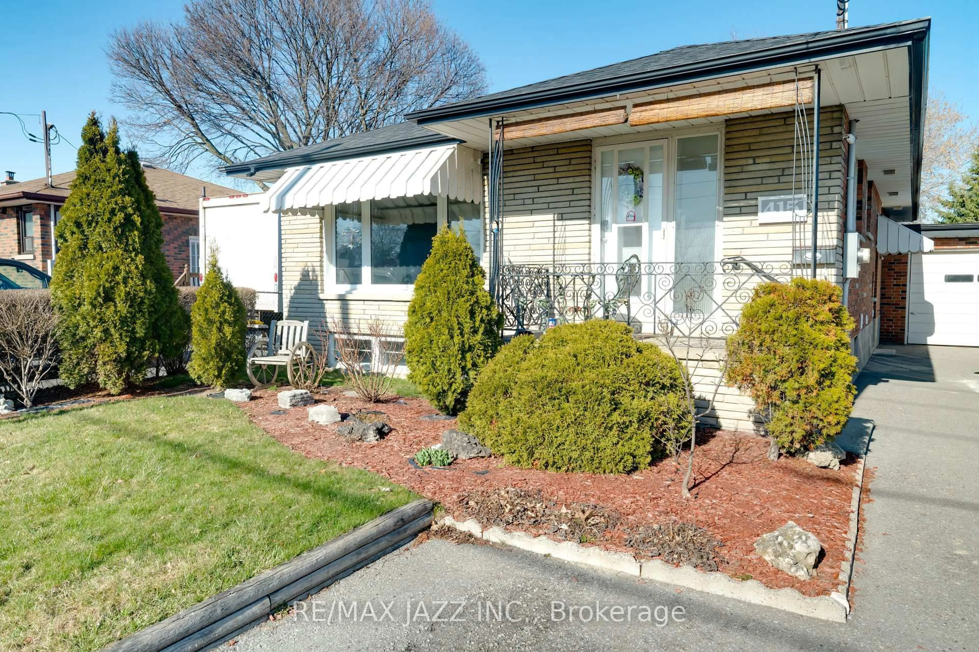Unknown for 415 Stevenson Rd, Oshawa Ontario L1J 5N7