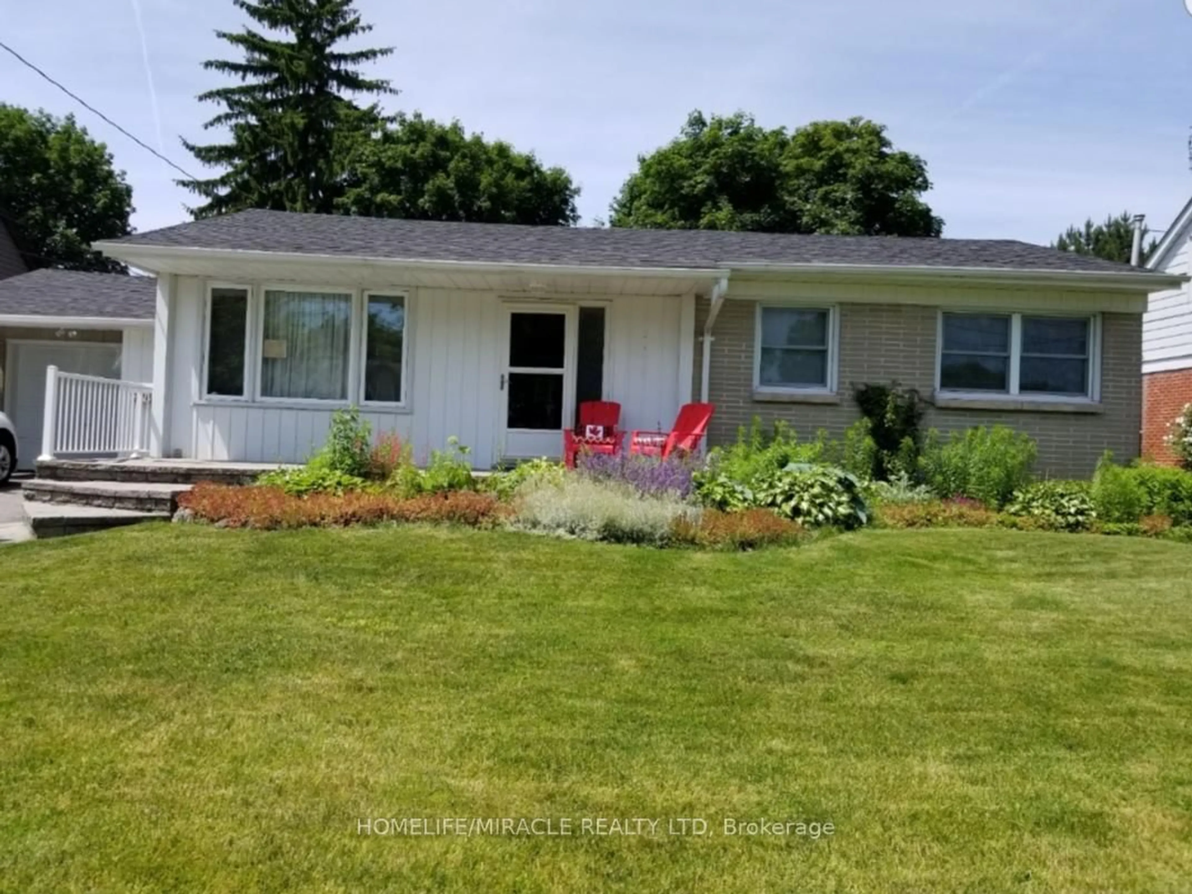 Home with vinyl exterior material, unknown for 776 Grierson St, Oshawa Ontario L1G 5J7