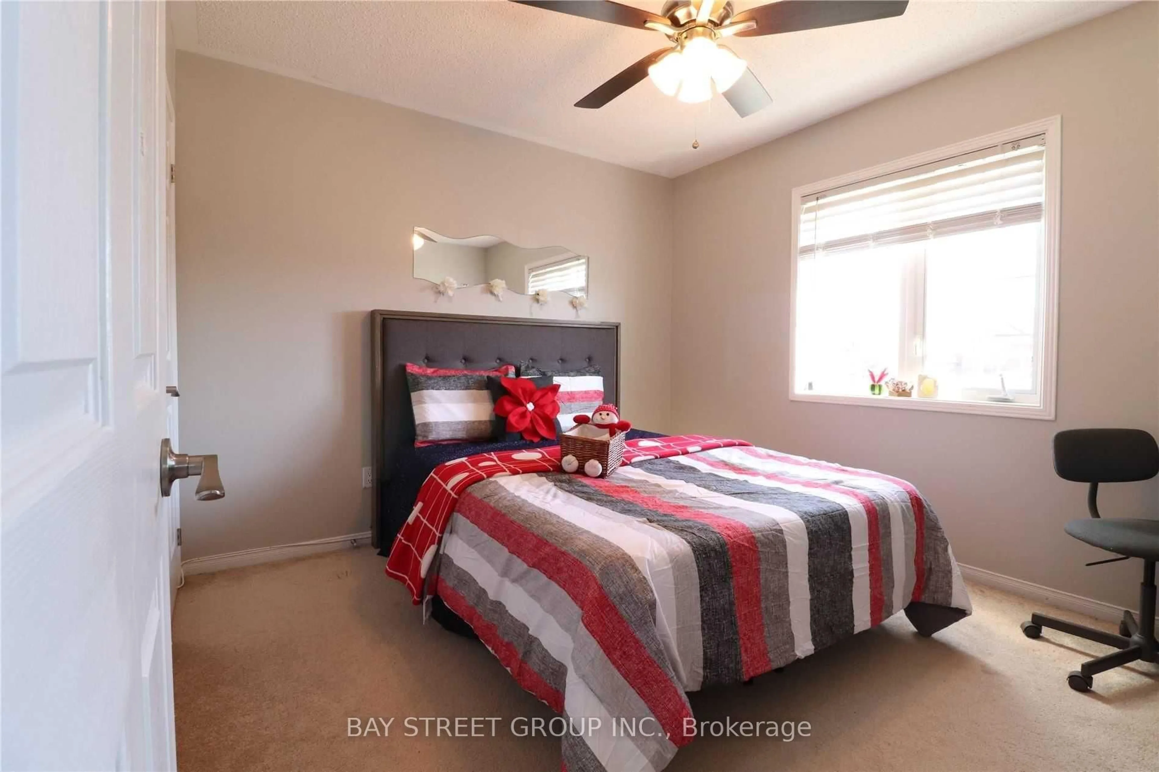 Bedroom with bed, unknown for 14 Mccartney Ave, Whitby Ontario L1R 2Y3
