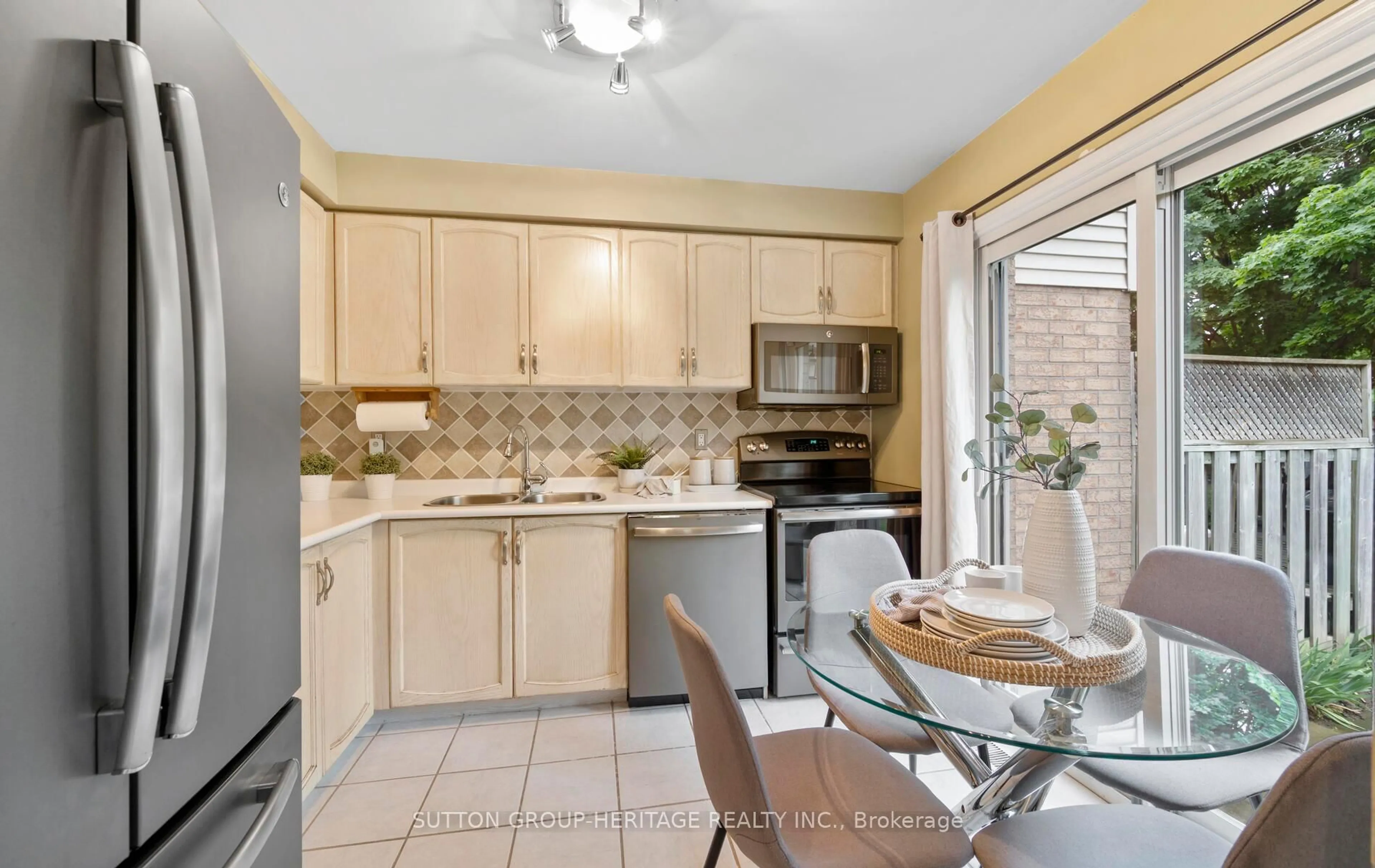 Unknown for 1801 Nichol Ave #28, Whitby Ontario L1N 9K1