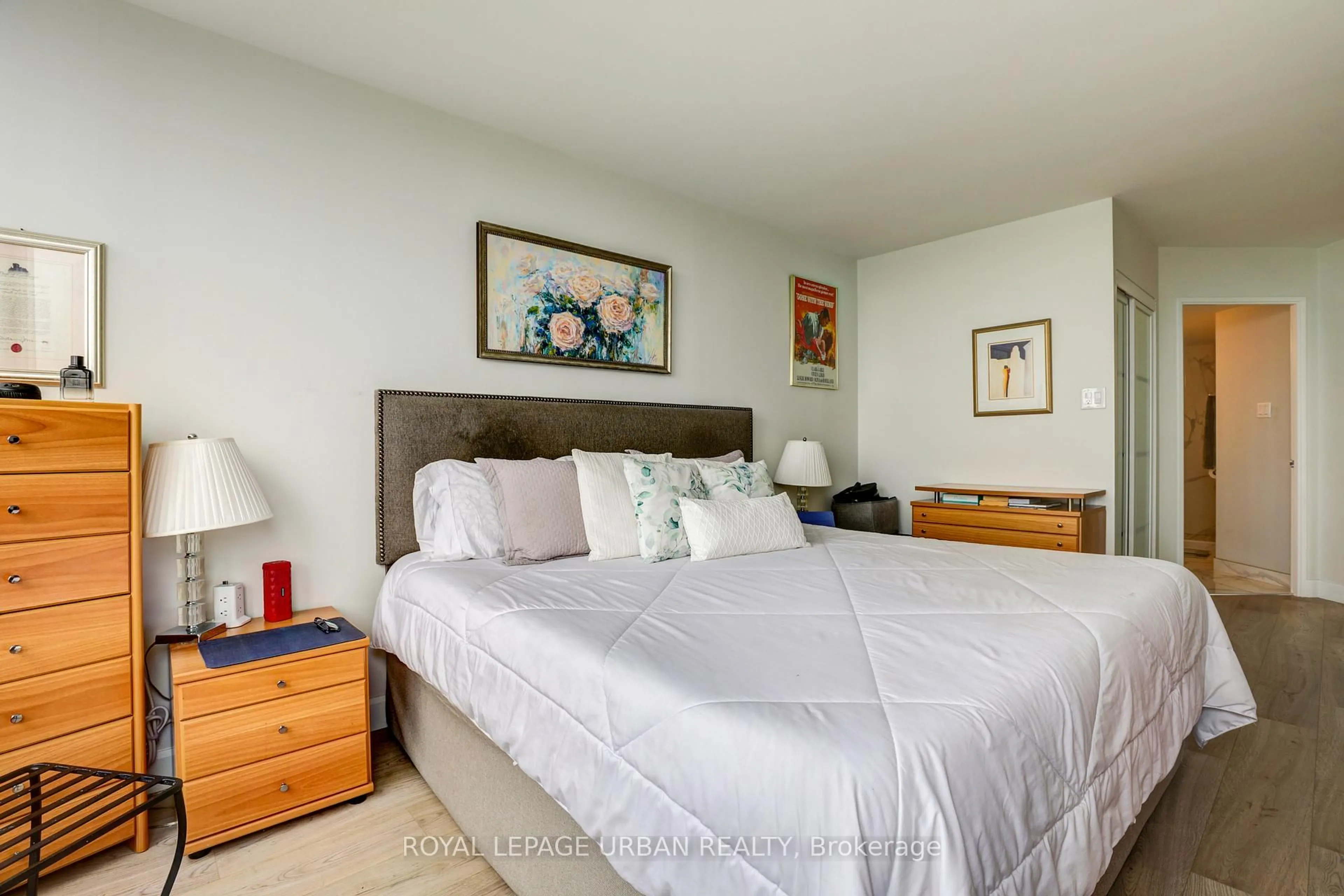 Bedroom with bed, unknown for 5 Greystone Walk Dr #1905, Toronto Ontario M1K 5J5