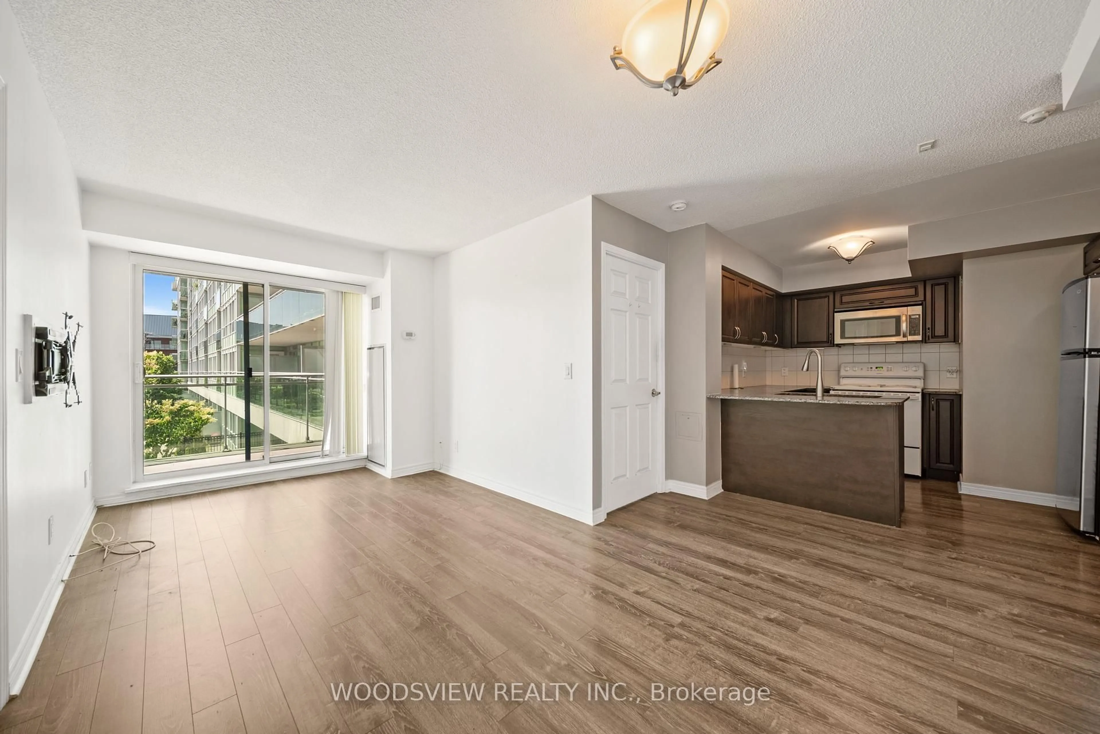 Unknown for 60 Fairfax Cres #233, Toronto Ontario M1L 1Z8