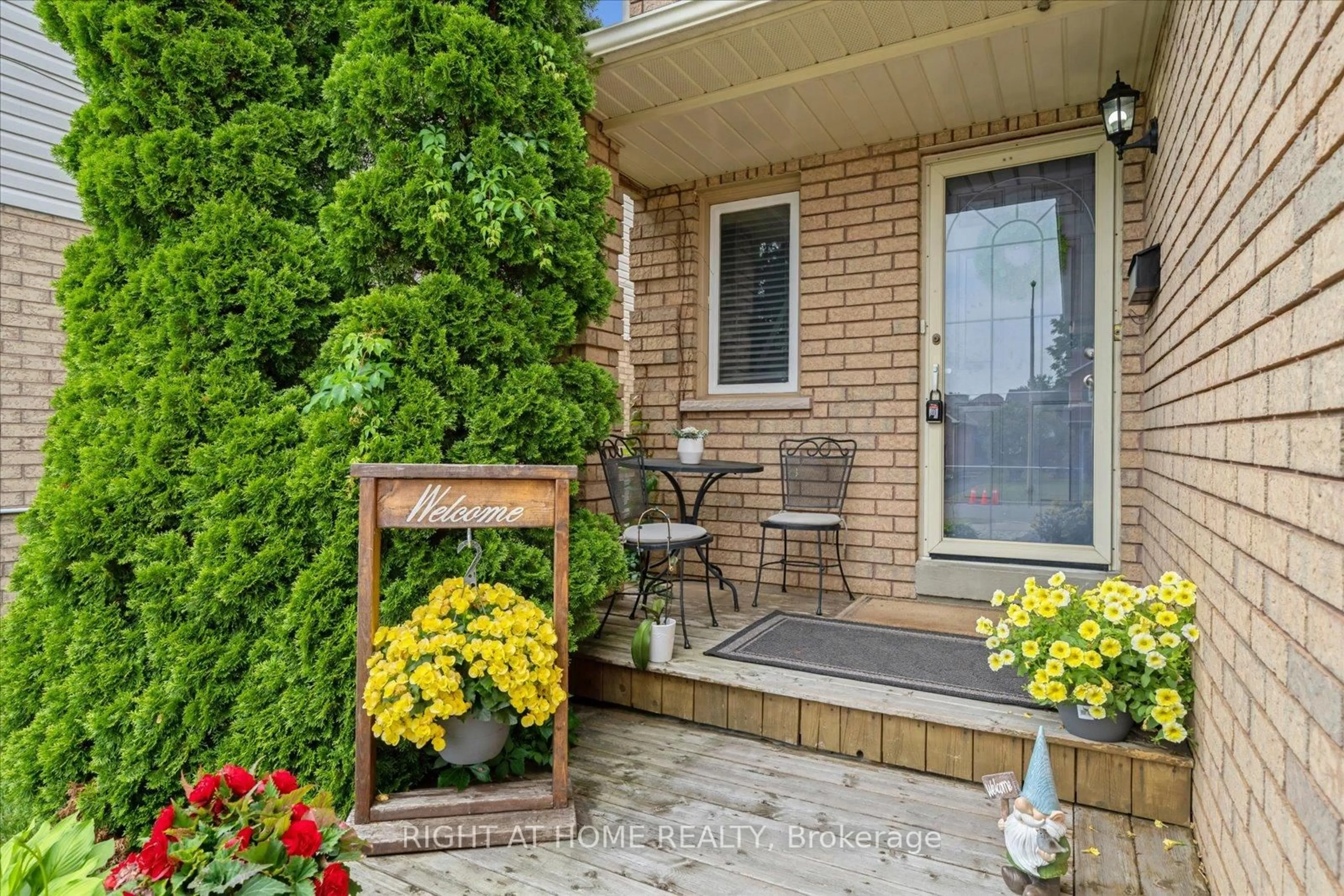 Unknown for 1201 Beaver Valley Cres, Oshawa Ontario L1J 8N1