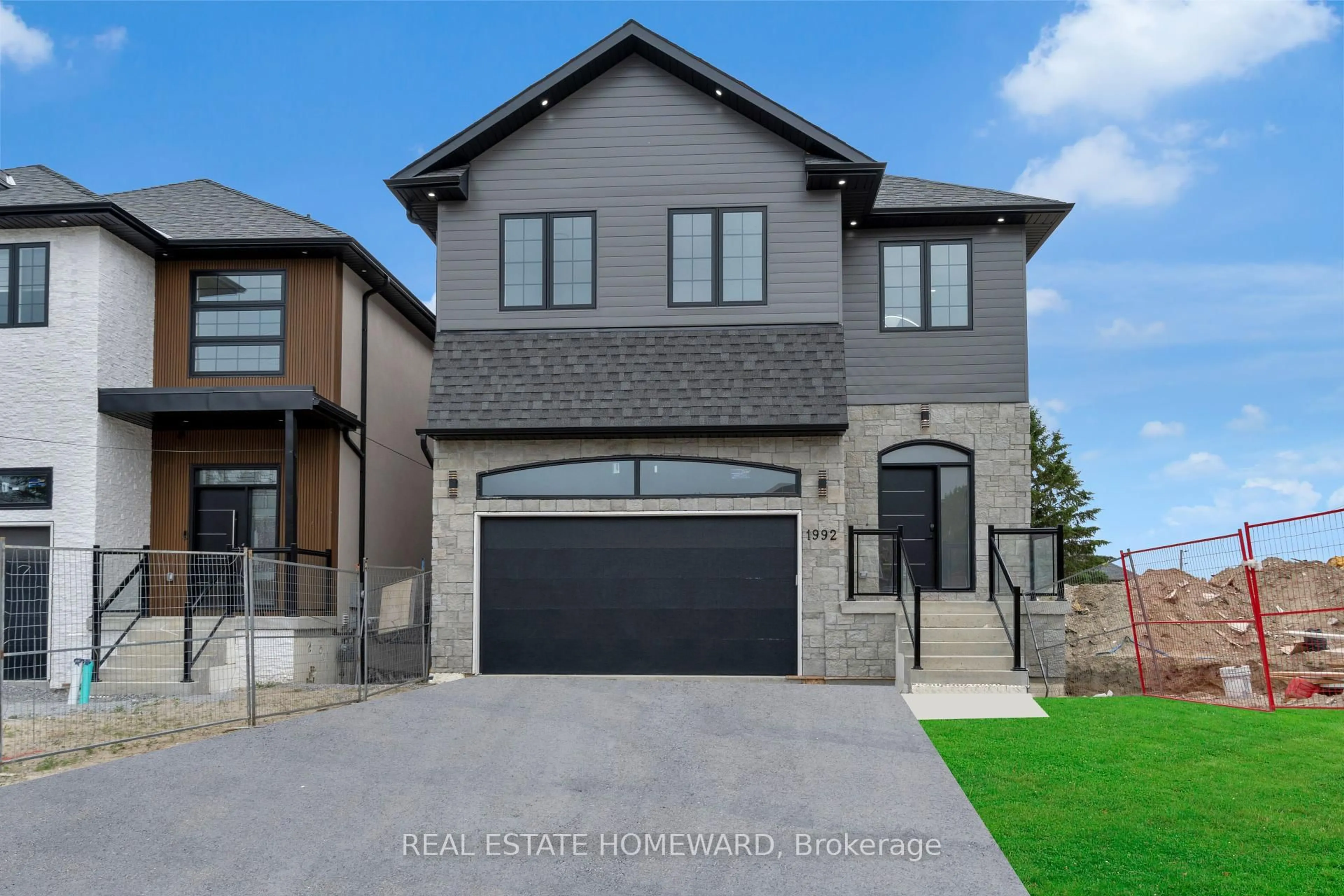 Home with brick exterior material, street for 1992 Carncastle Crt, Oshawa Ontario L1H 7K5