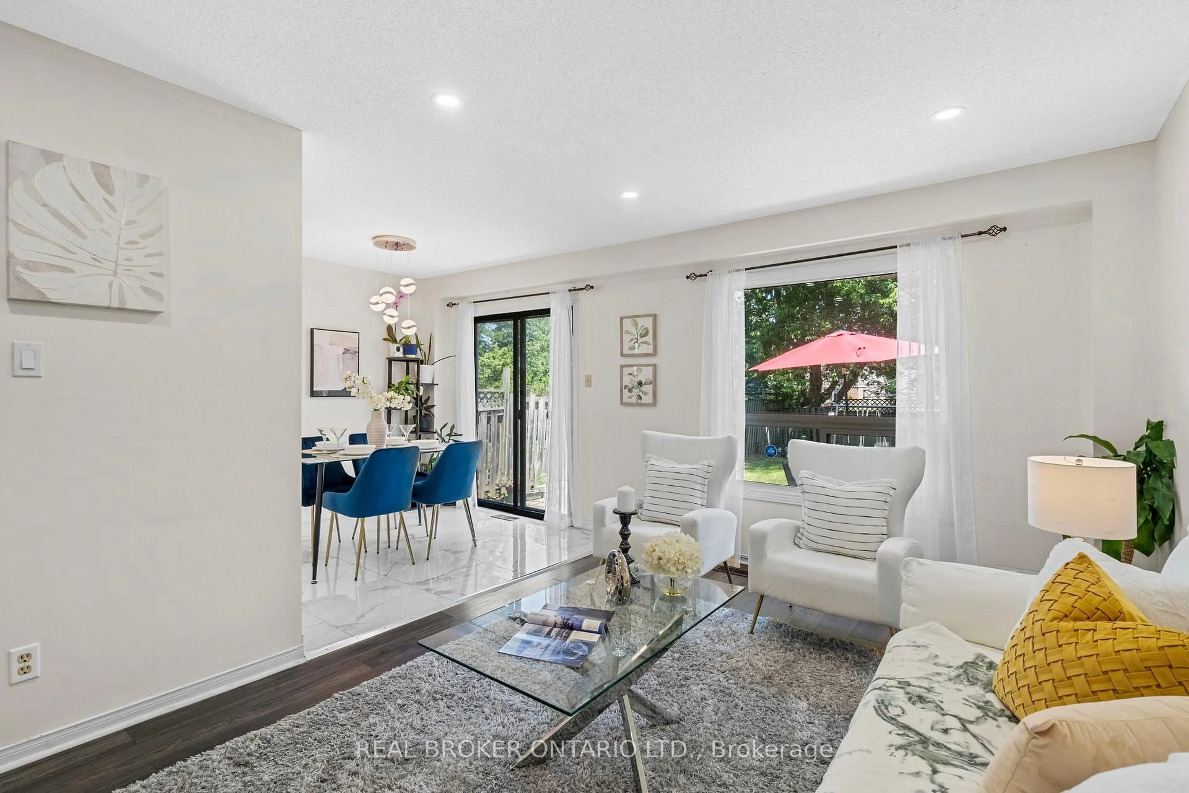 Living room with furniture, unknown for 1434 Anton Sq, Pickering Ontario L1V 5S9