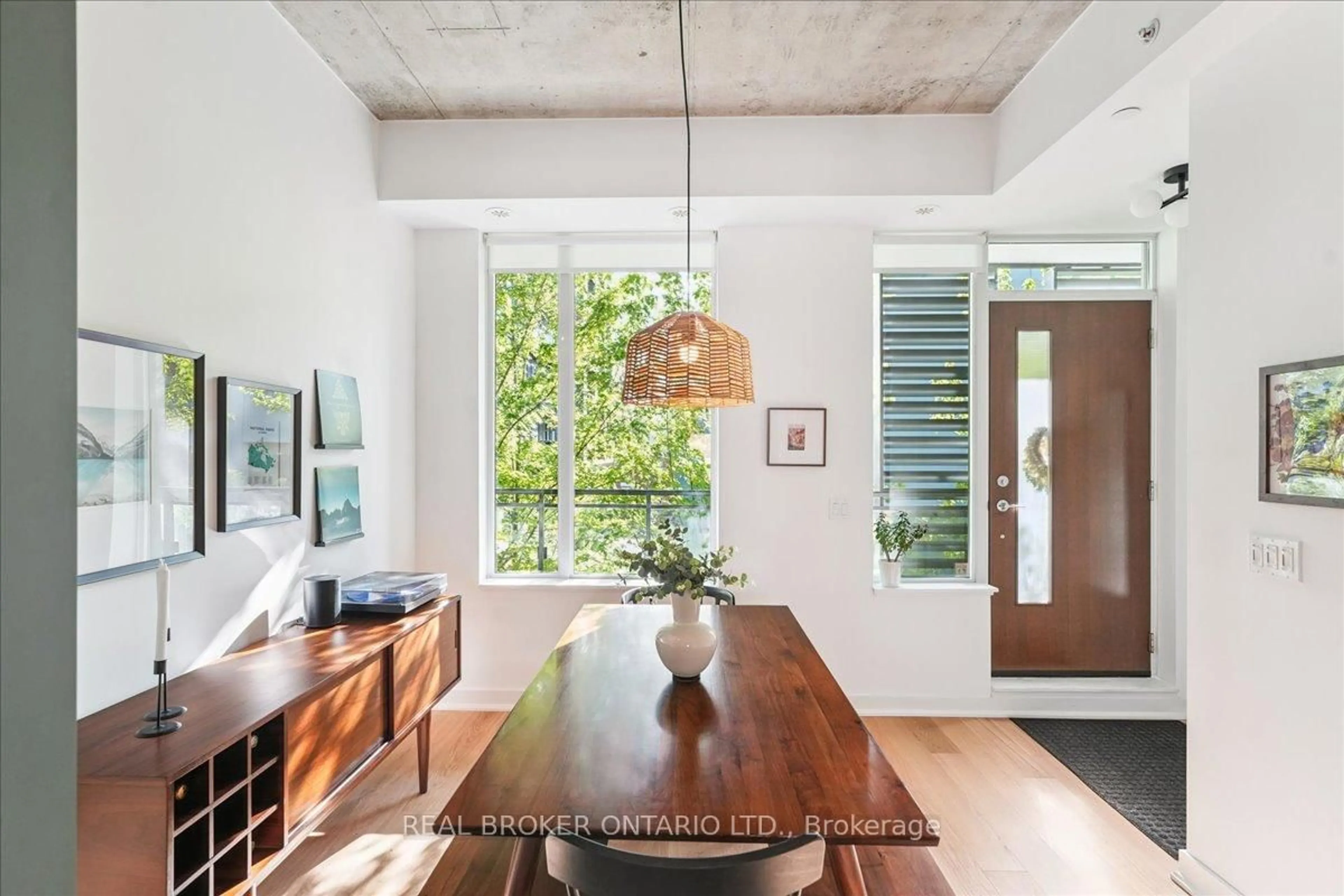 Dining room, unknown for 1190 Dundas St #335, Toronto Ontario M4M 0C5