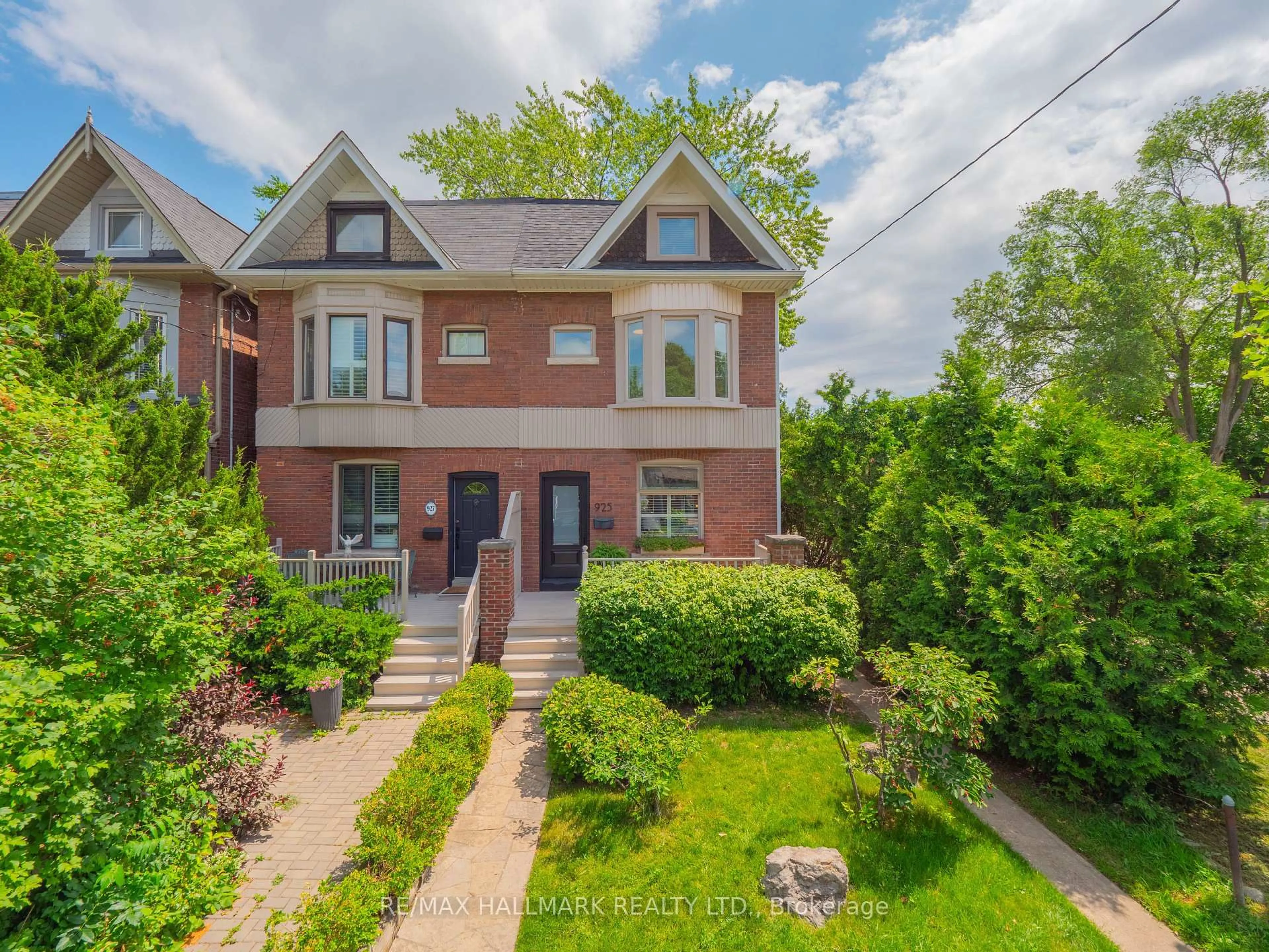 Home with brick exterior material, street for 925 Logan Ave, Toronto Ontario M4K 3E3