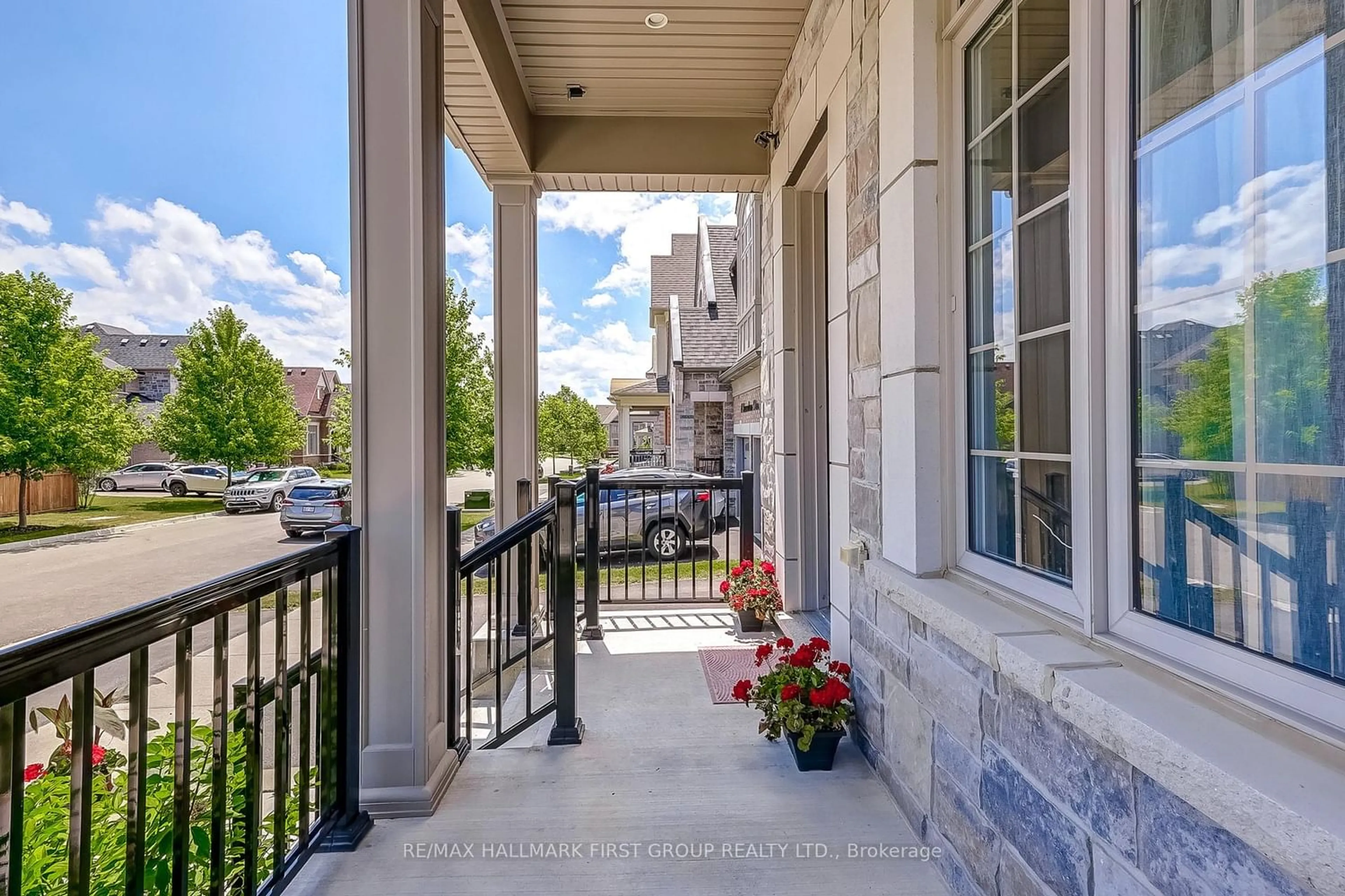 Unknown for 16 Beaverdams Dr, Whitby Ontario L1P 0C4