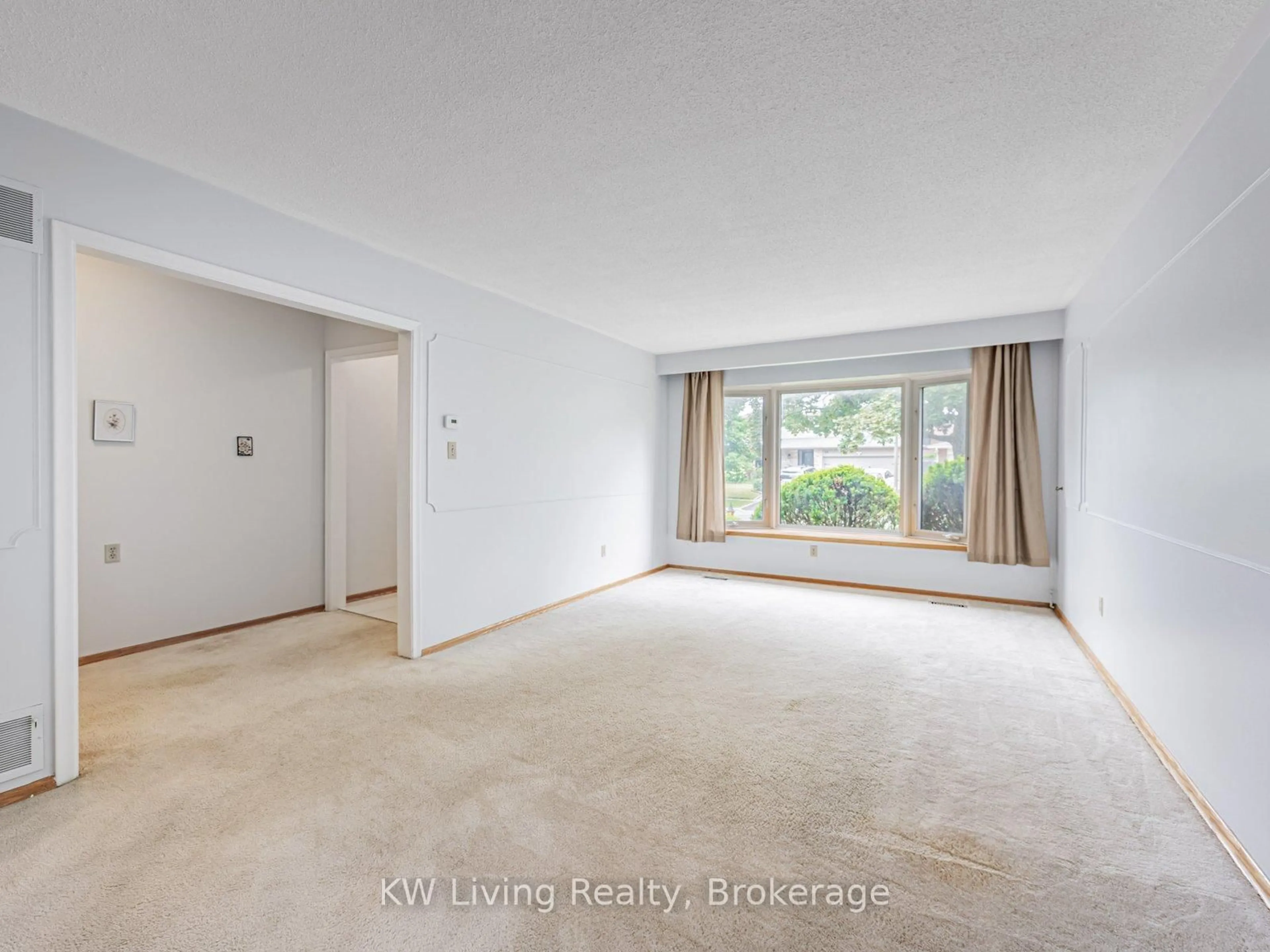 A pic of a room for 7 Lanewood Cres, Toronto Ontario M1W 1W9